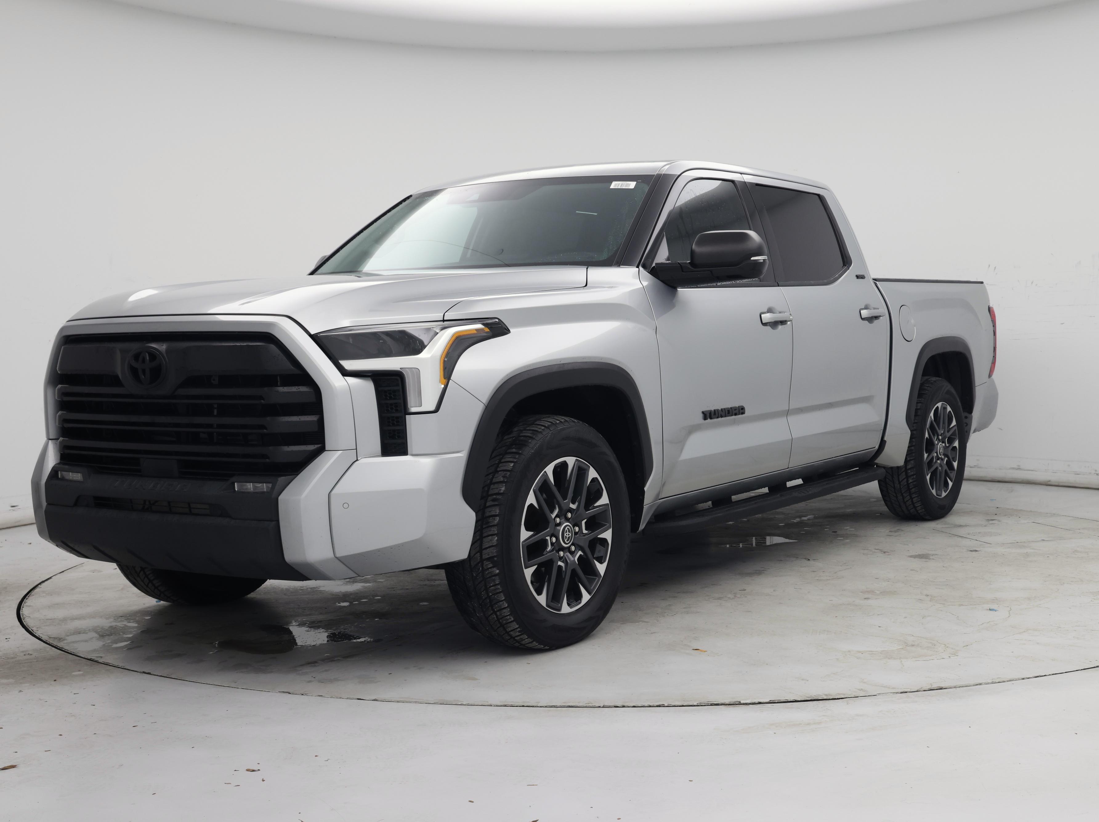 Thumbnail: 2022 Toyota Tundra - 4