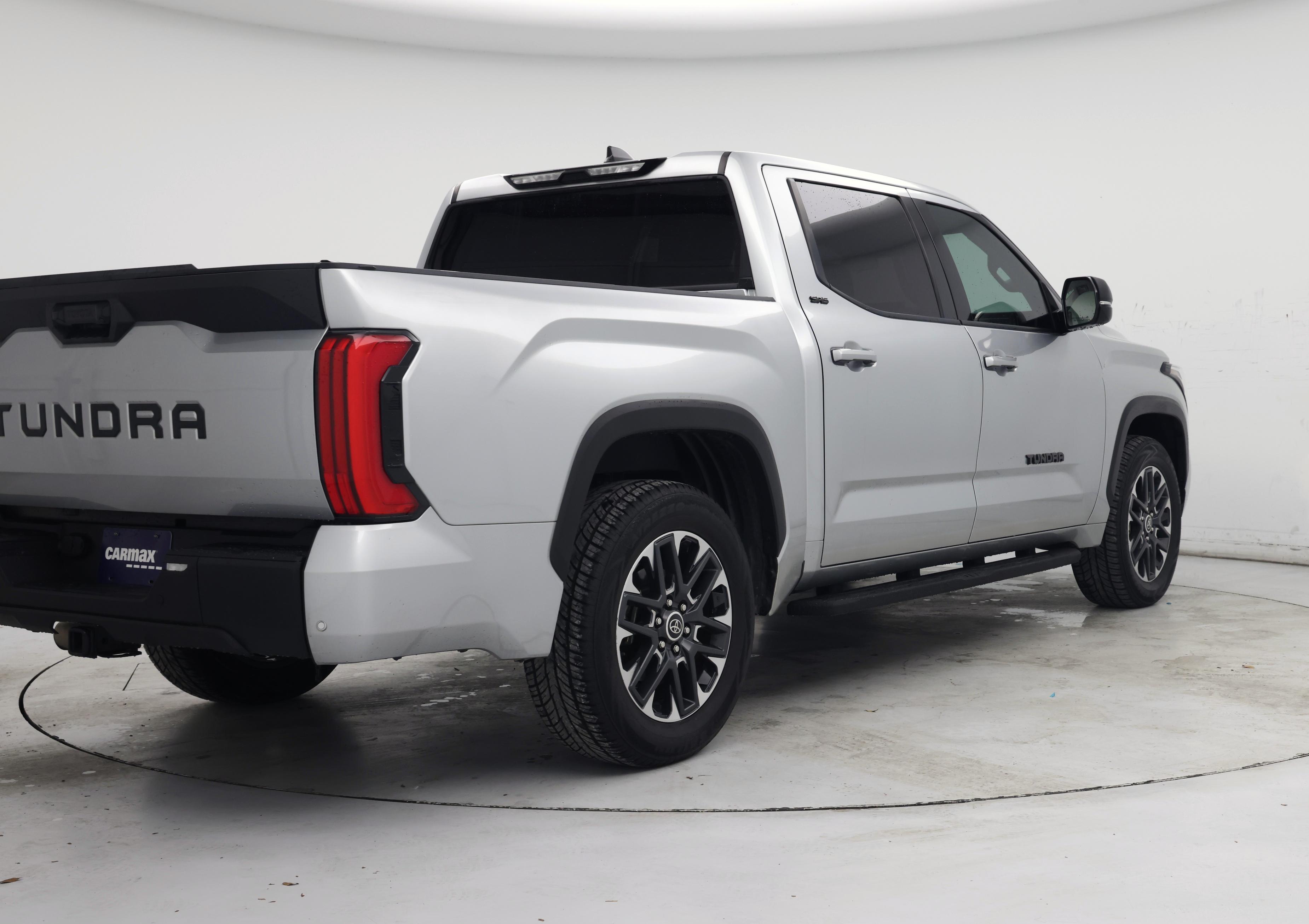 Thumbnail: 2022 Toyota Tundra - 8