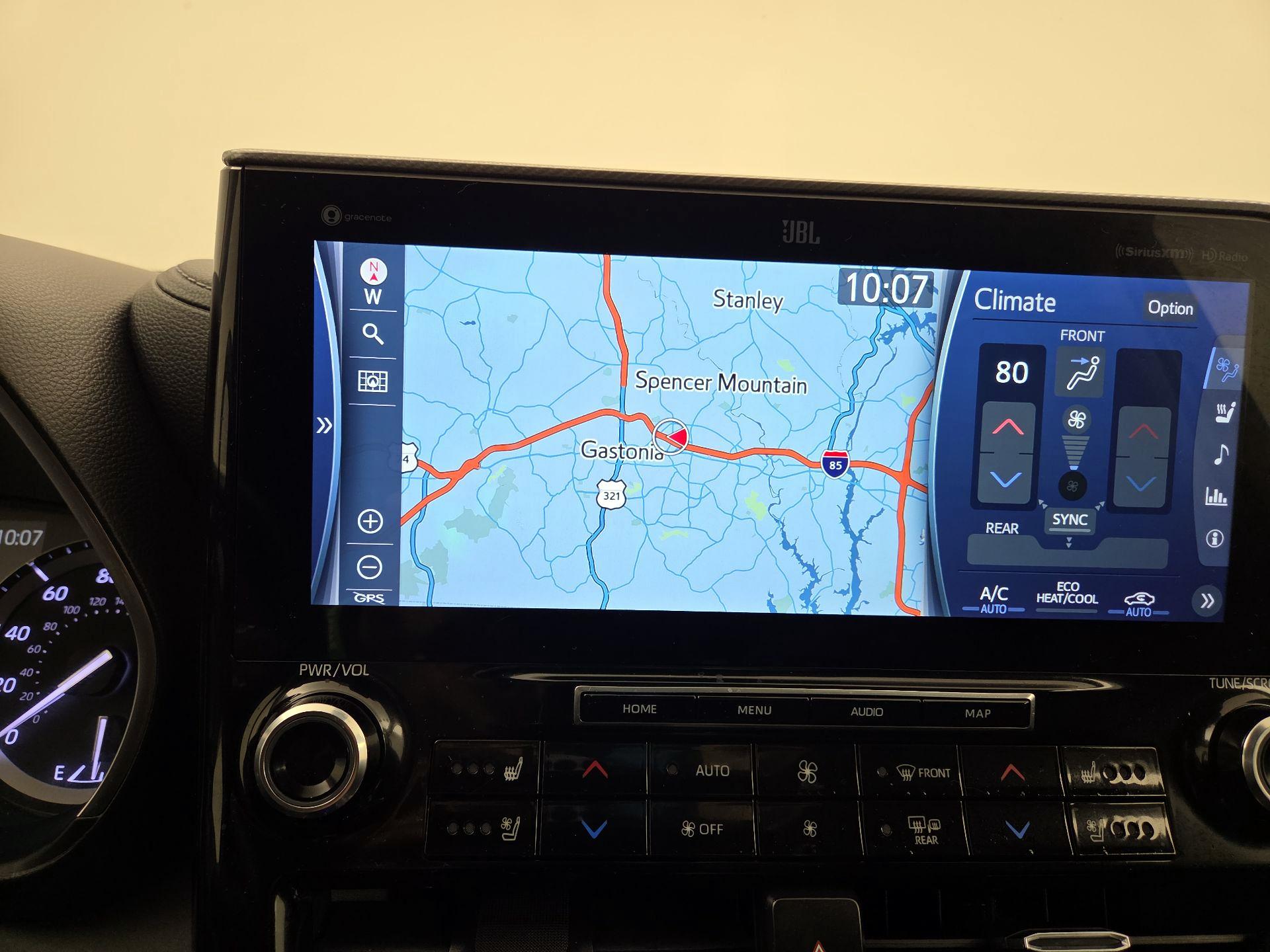 Thumbnail: 2022 Toyota Highlander - 14