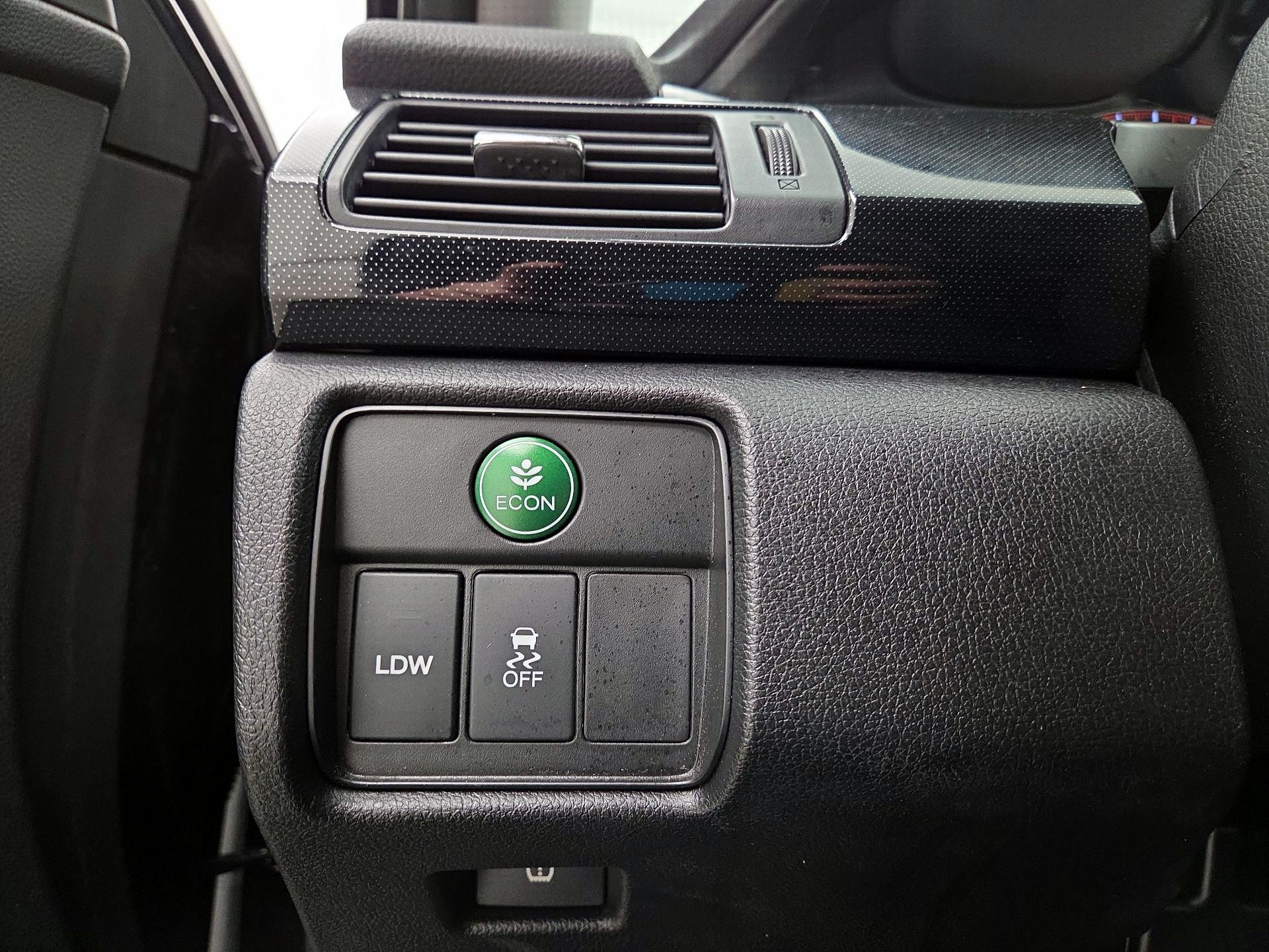 Thumbnail: 2015 Honda Accord - 13