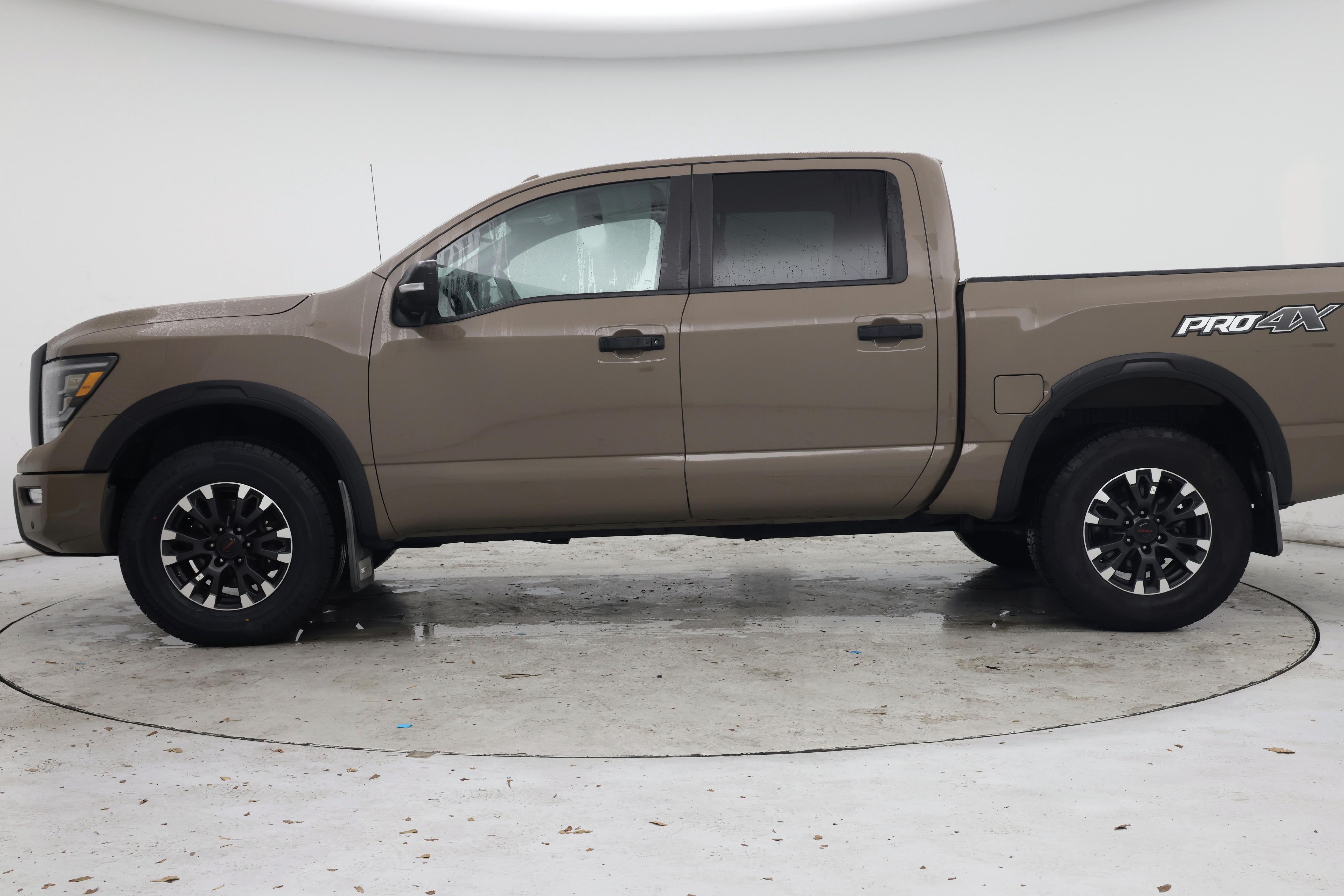 Thumbnail: 2021 Nissan Titan - 3