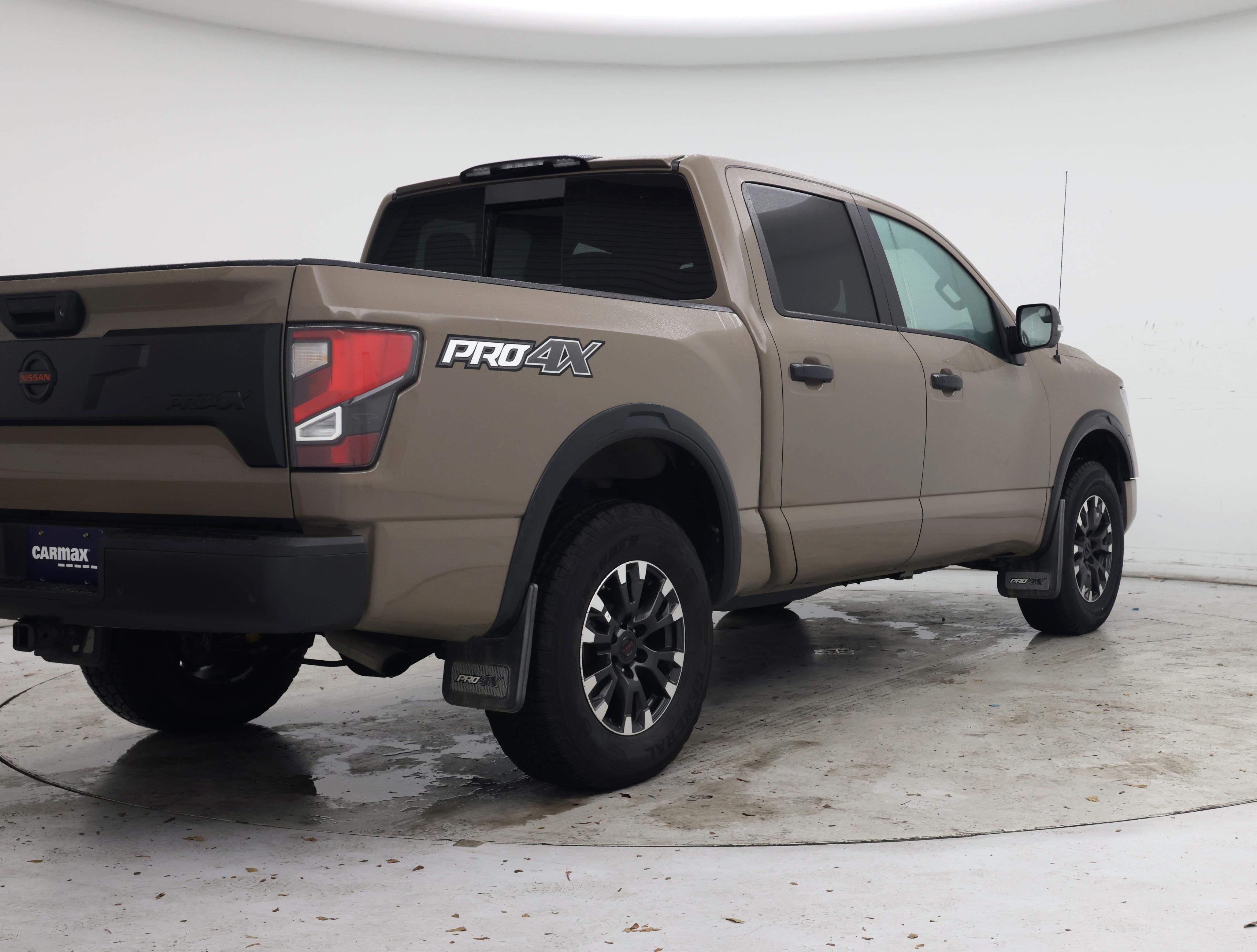 Thumbnail: 2021 Nissan Titan - 8