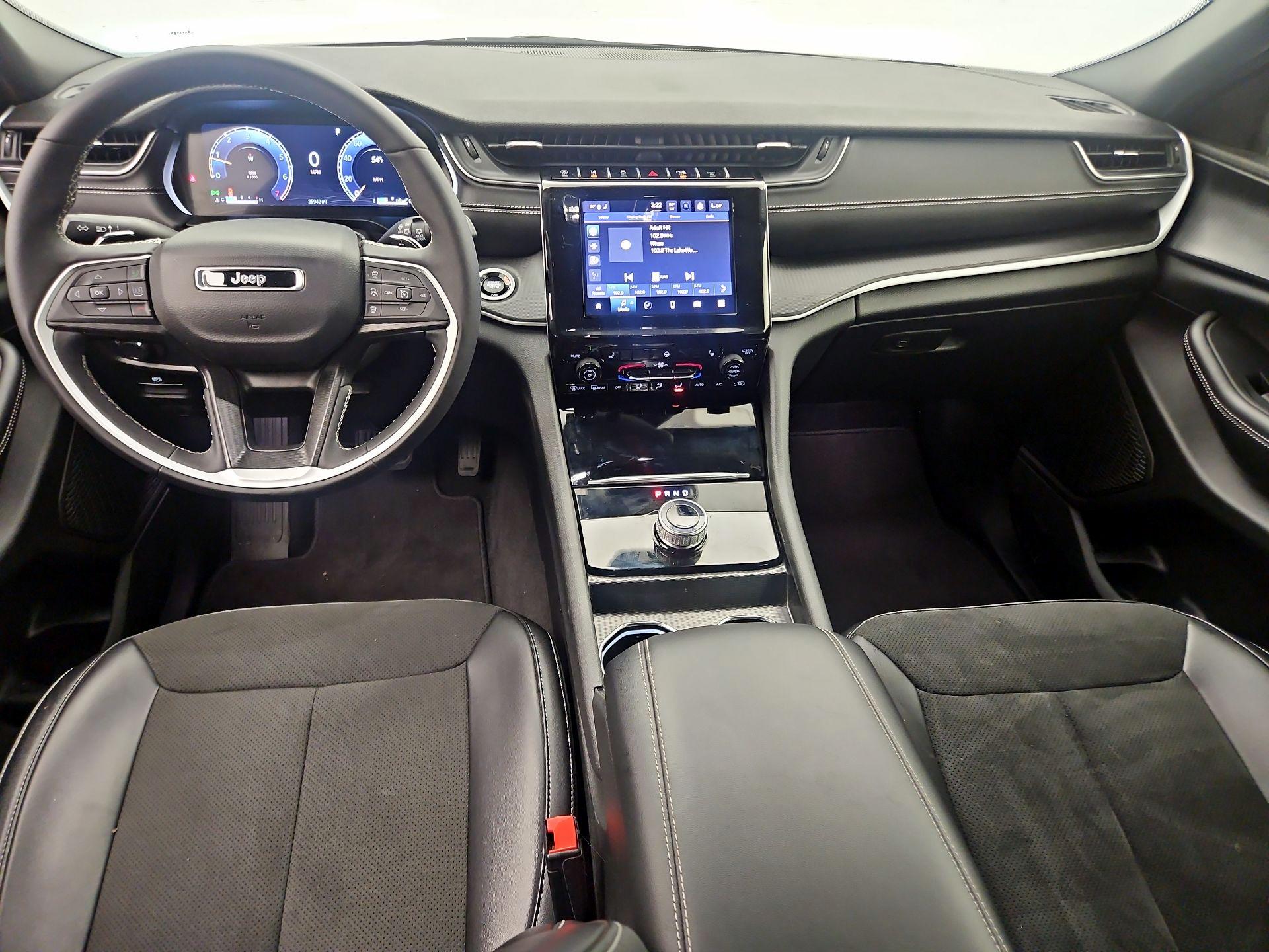 Thumbnail: 2024 Jeep Grand Cherokee L - 9