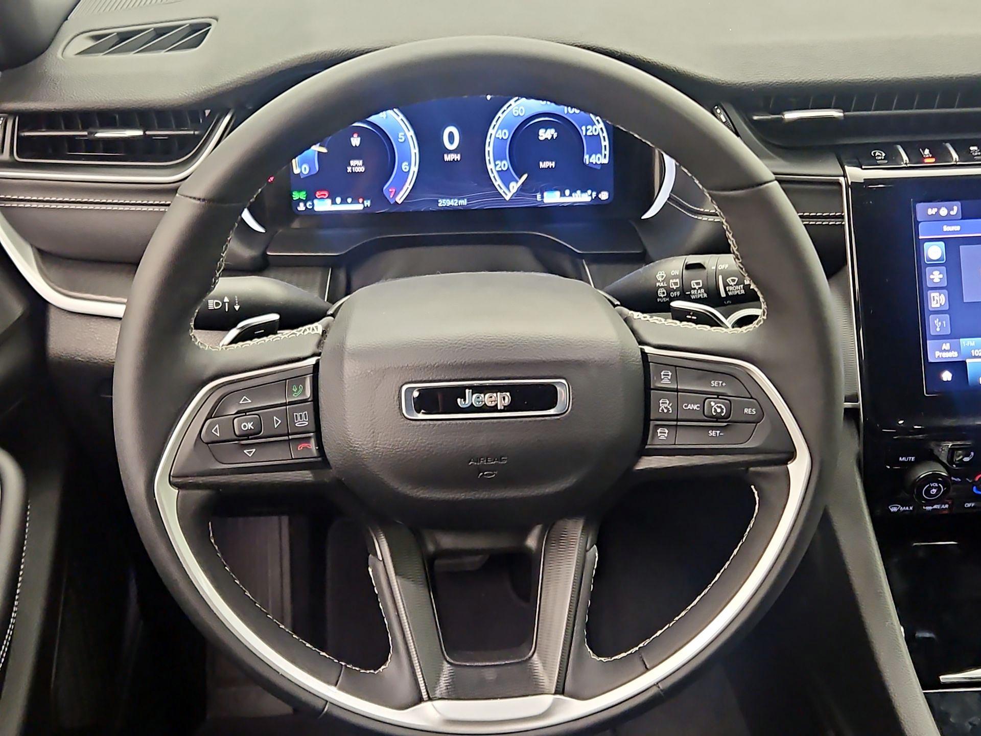 Thumbnail: 2024 Jeep Grand Cherokee L - 10