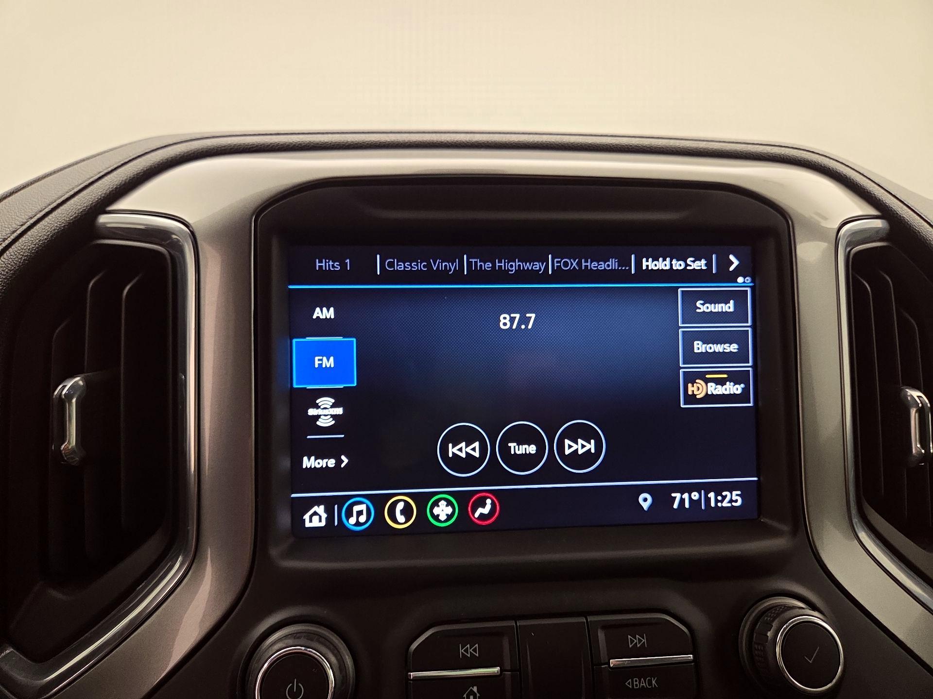 Thumbnail: 2019 Chevrolet Silverado 1500 - 15