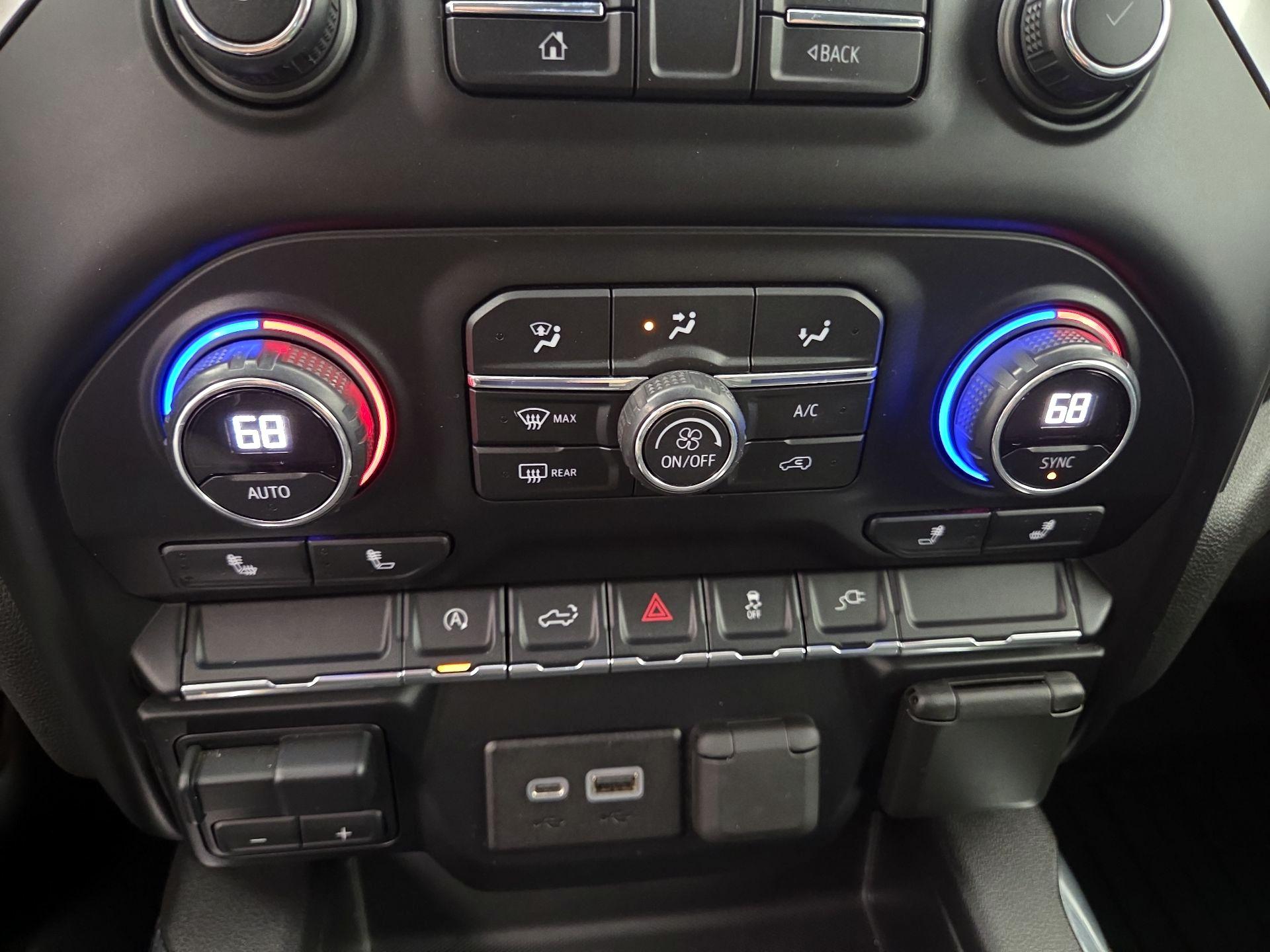 Thumbnail: 2019 Chevrolet Silverado 1500 - 16