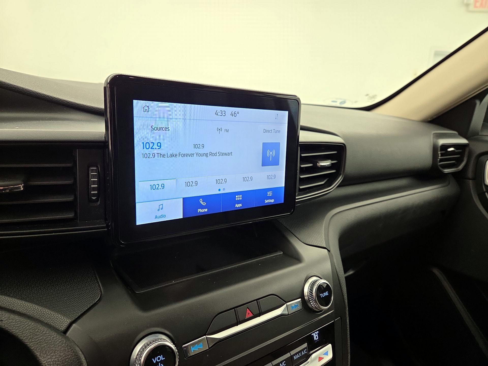 Thumbnail: 2020 Ford Explorer - 15