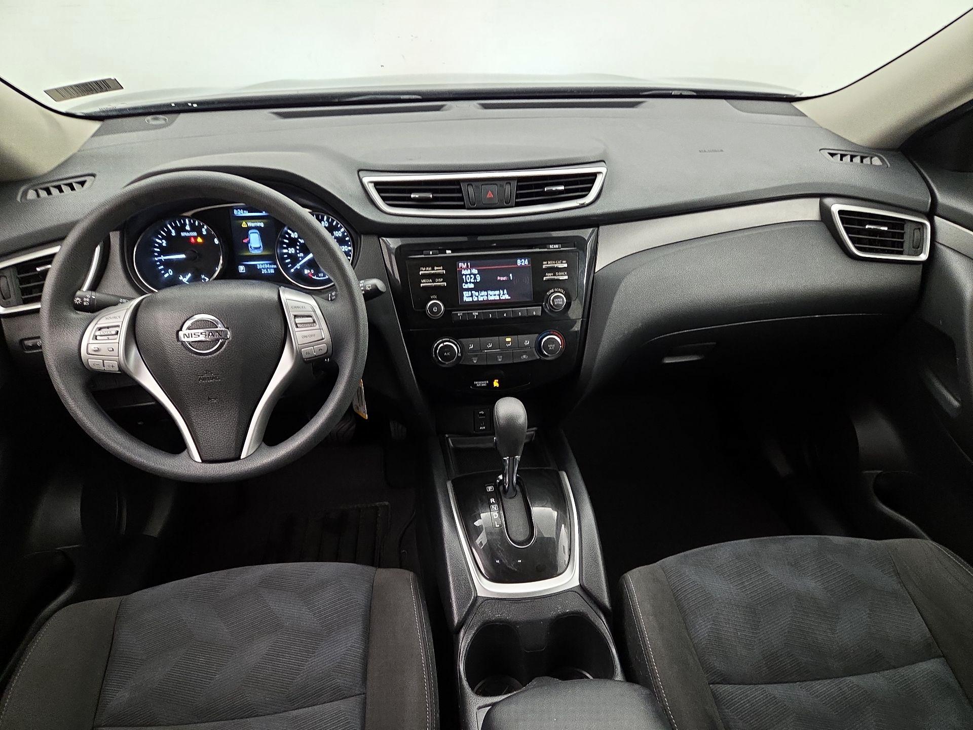 Thumbnail: 2015 Nissan Rogue - 9