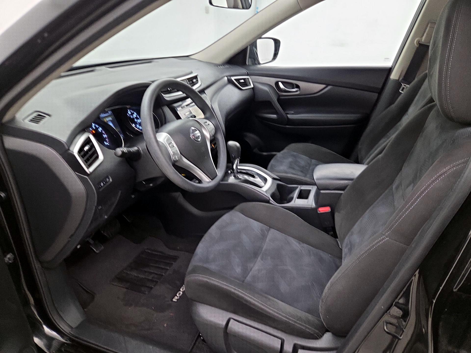 Thumbnail: 2015 Nissan Rogue - 11