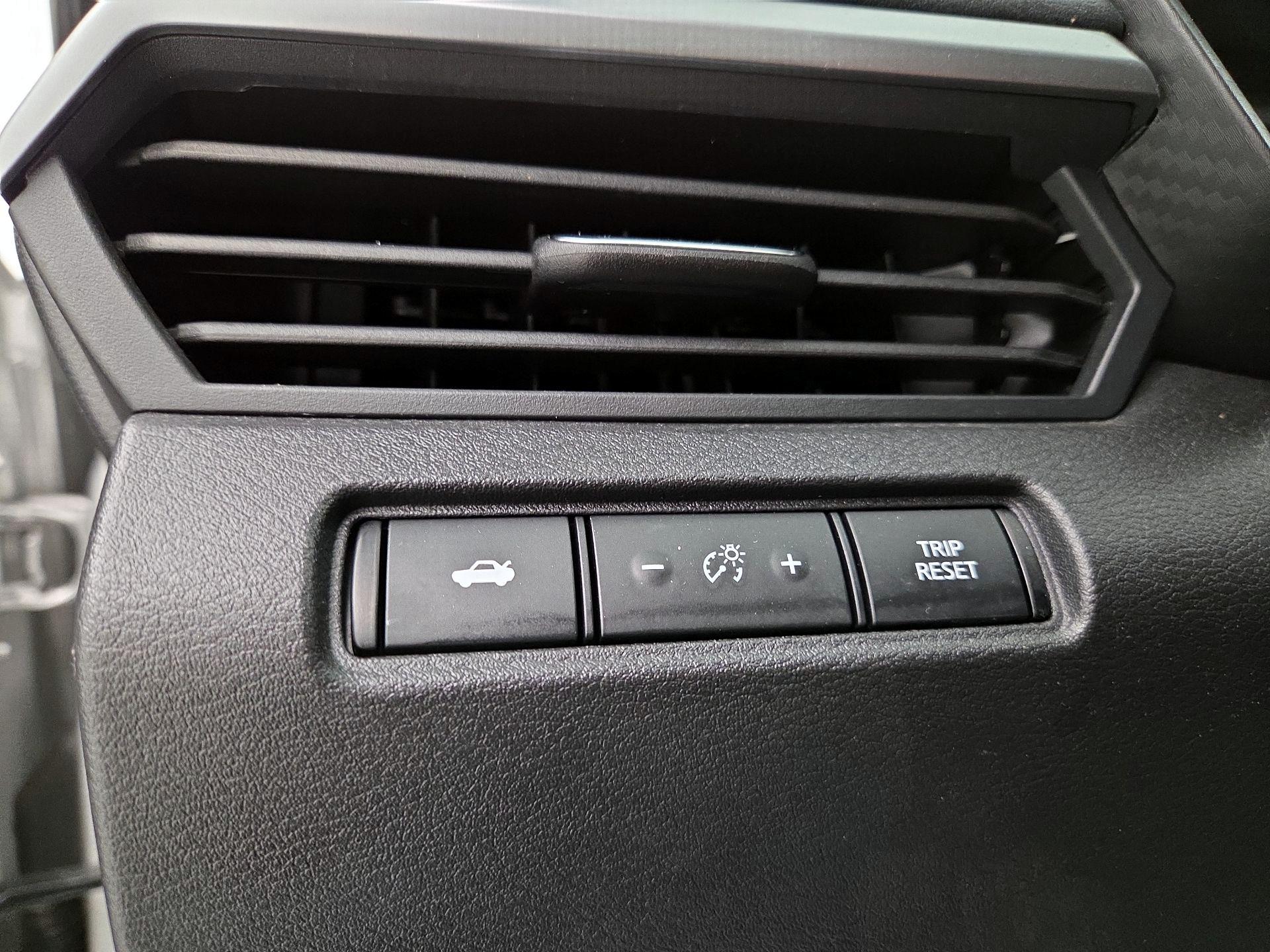 Thumbnail: 2019 Nissan Altima - 13