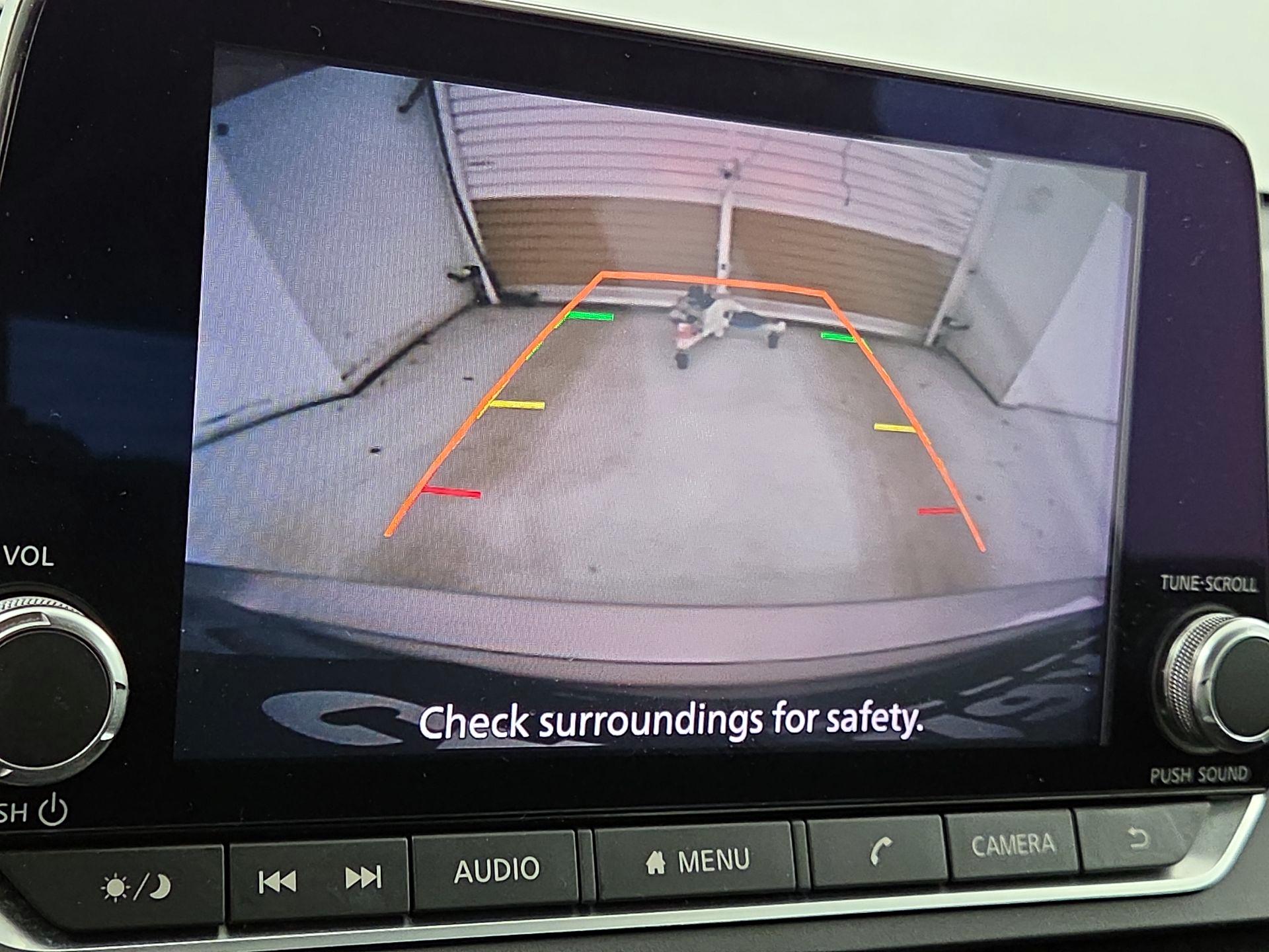 Thumbnail: 2019 Nissan Altima - 14