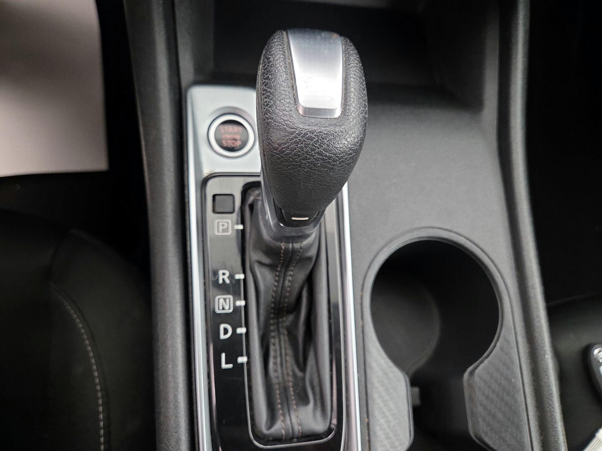 Thumbnail: 2019 Nissan Altima - 17