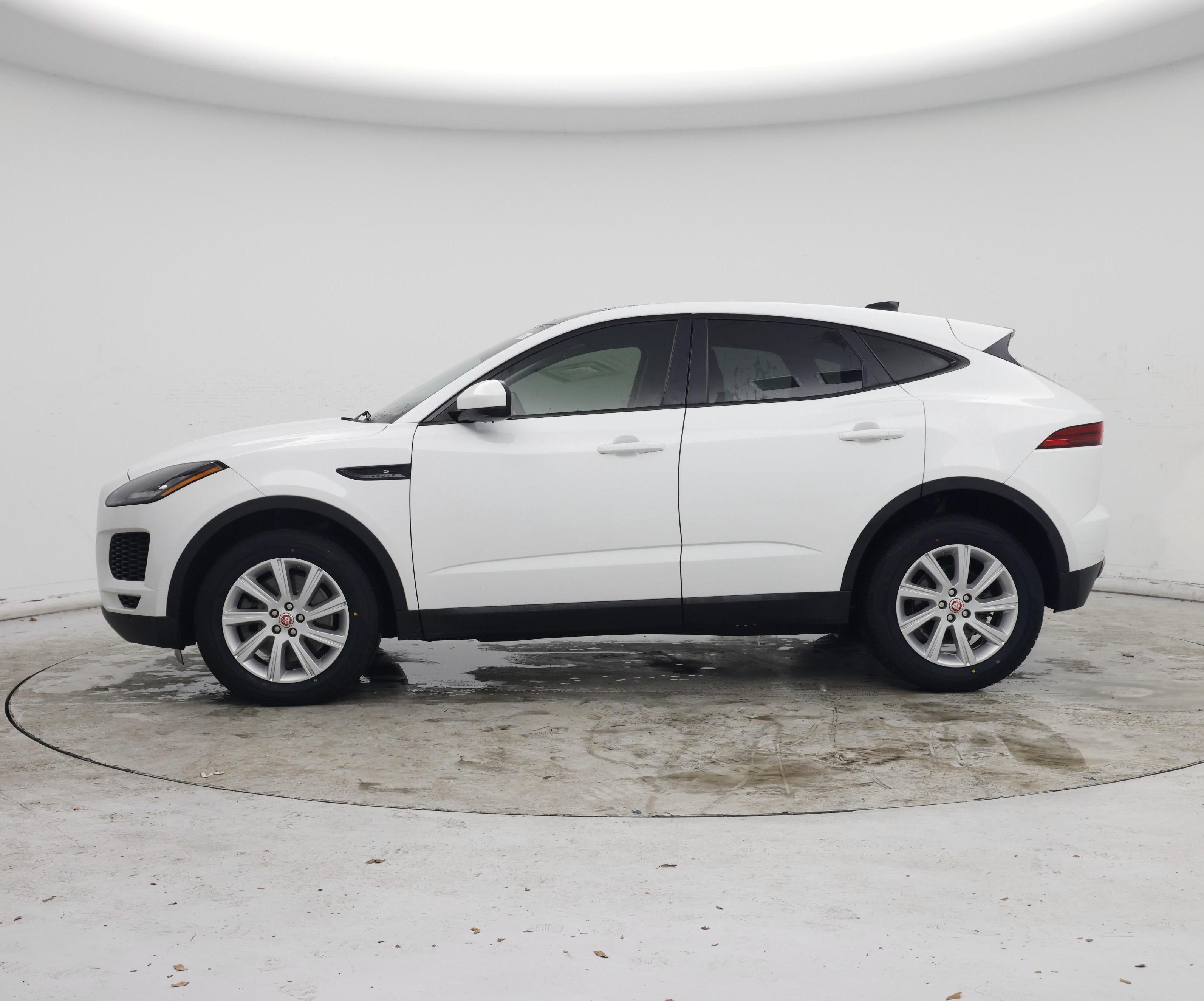 Thumbnail: 2019 Jaguar E-Pace - 3