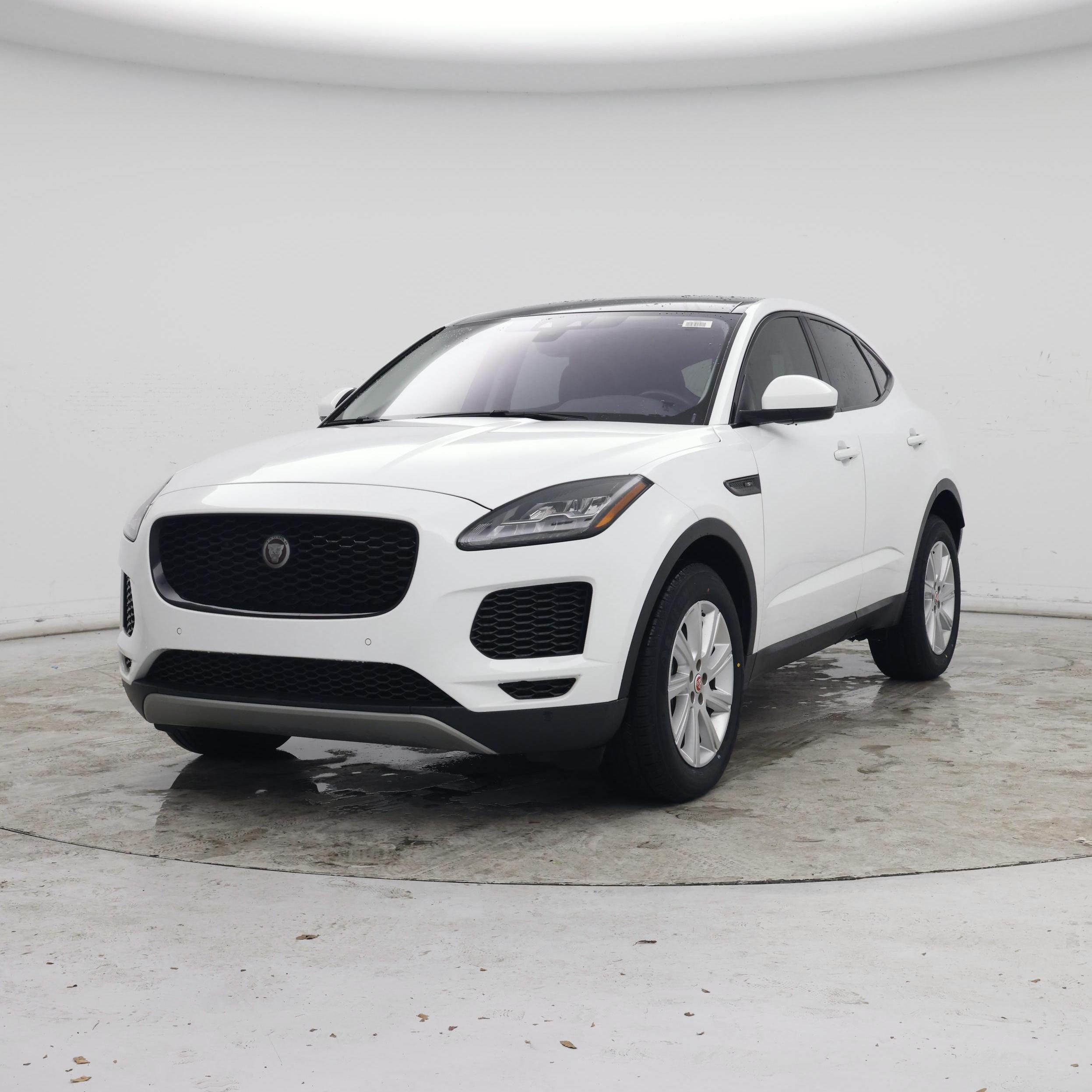 Thumbnail: 2019 Jaguar E-Pace - 4