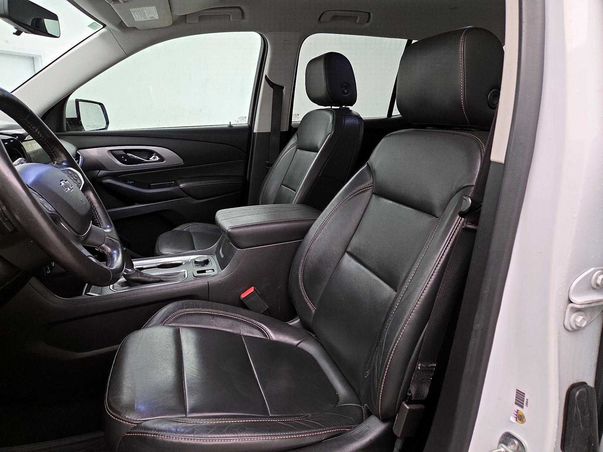 Thumbnail: 2020 Chevrolet Traverse - 11