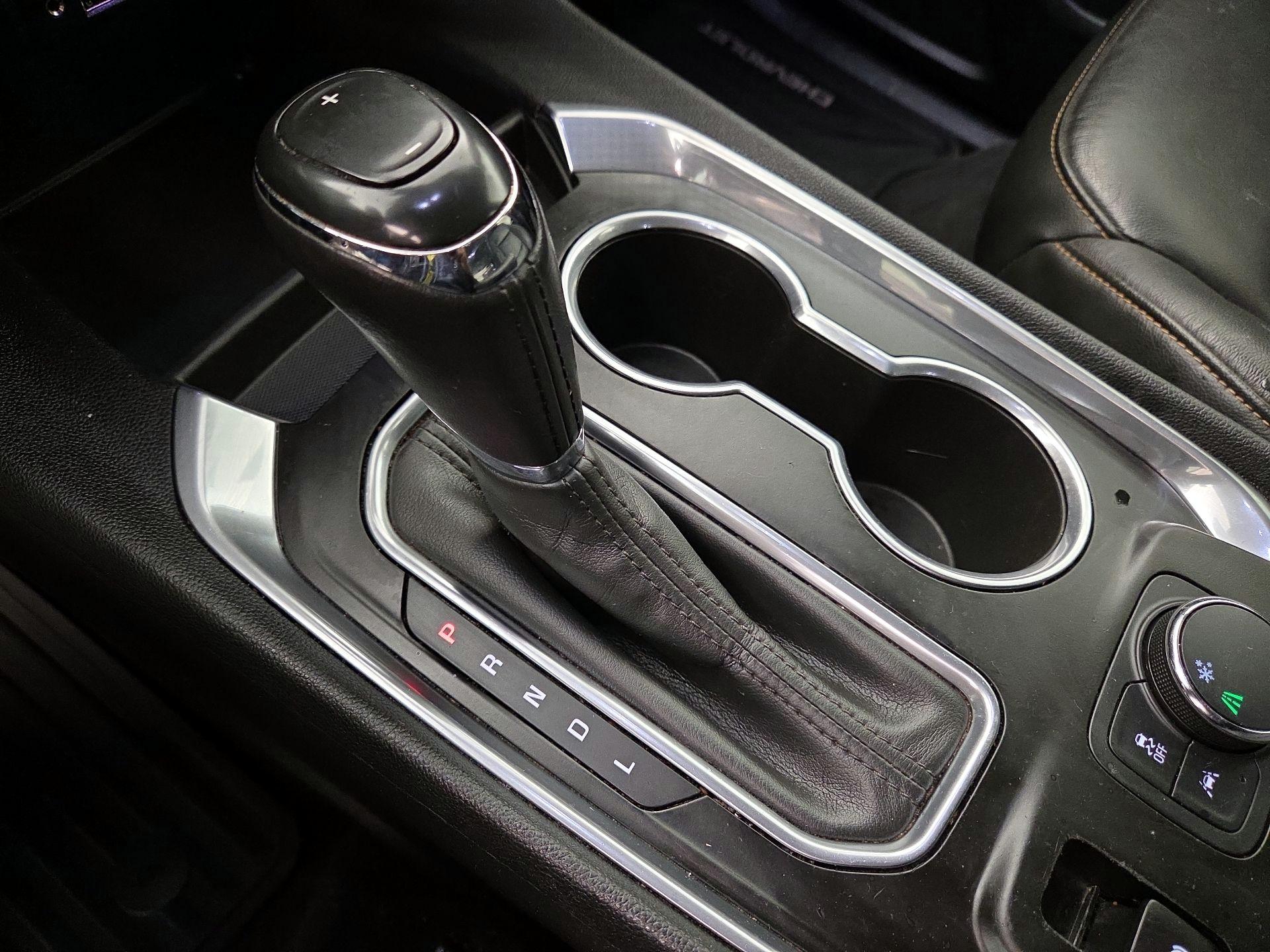 Thumbnail: 2020 Chevrolet Traverse - 18