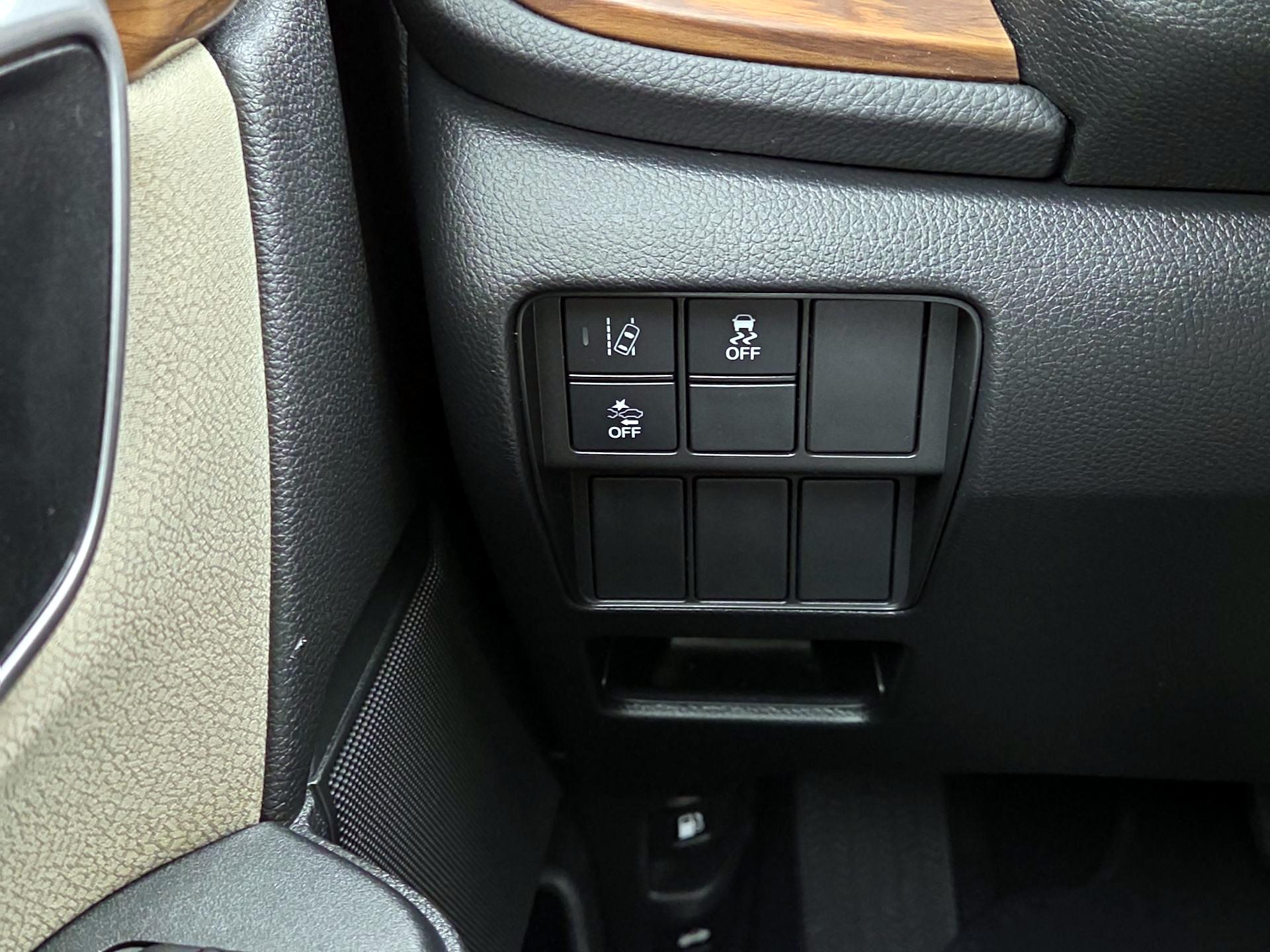 Thumbnail: 2018 Honda CR-V - 13