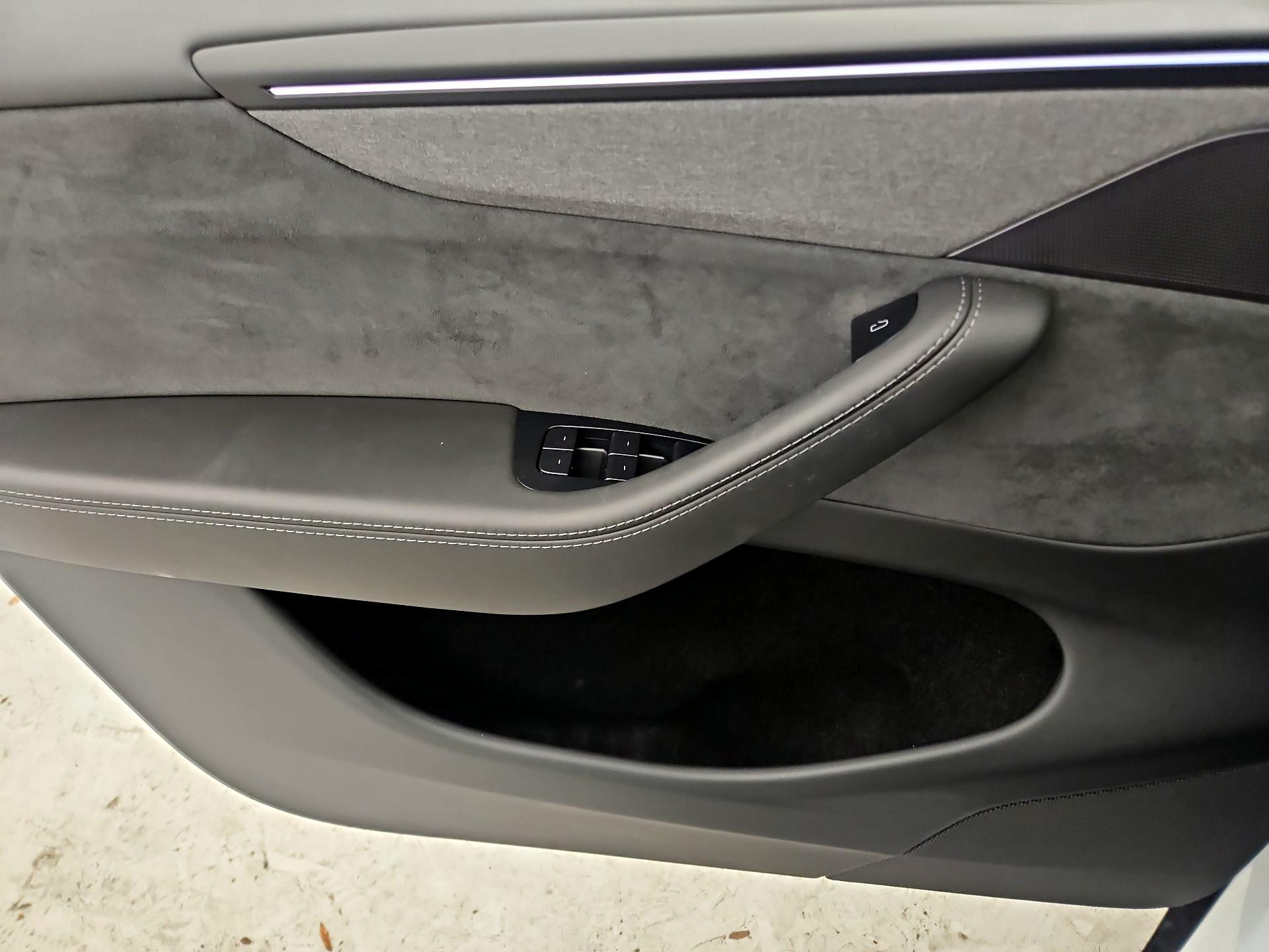 Thumbnail: 2026 Tesla Model Y - 12