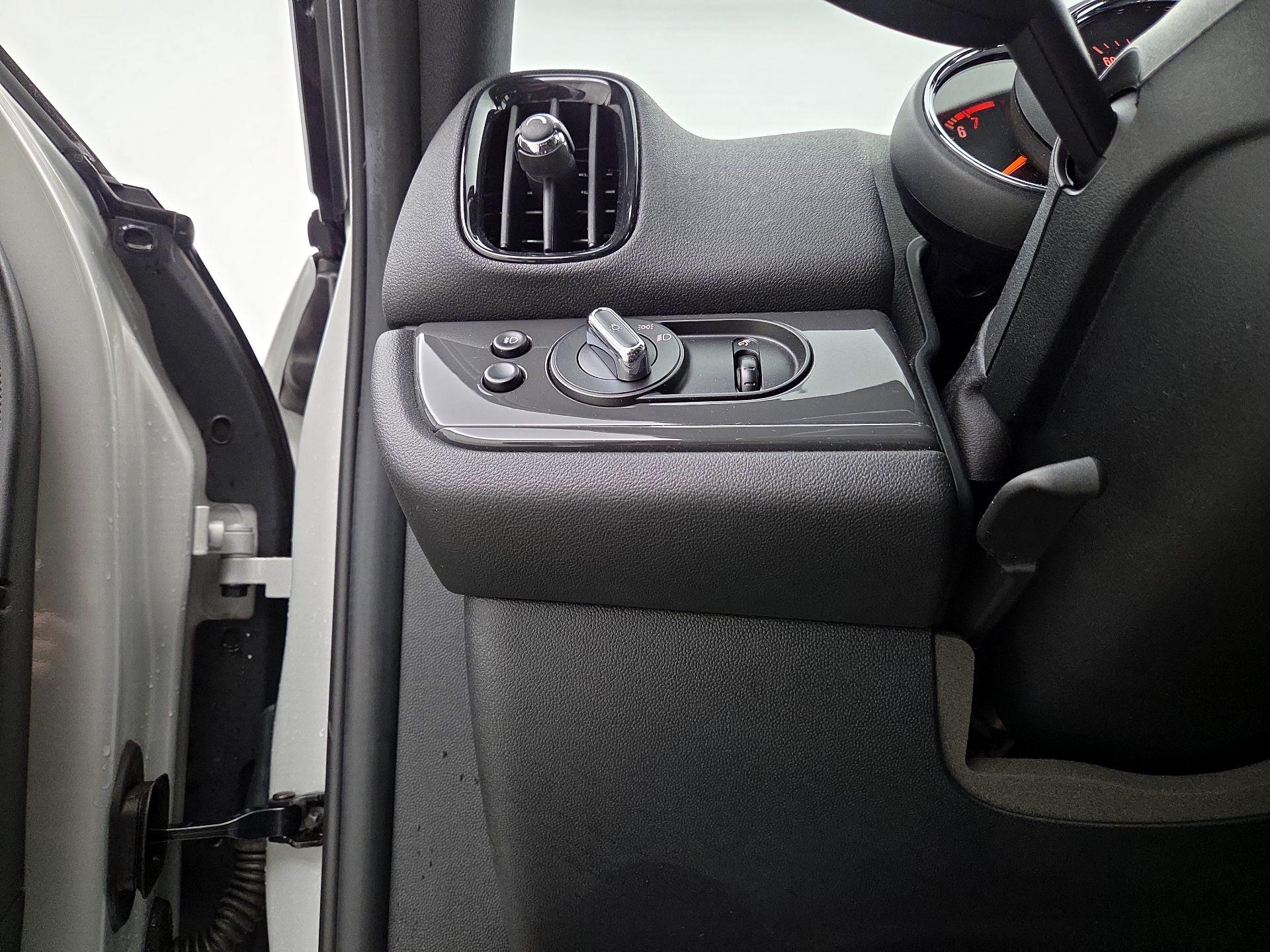 Thumbnail: 2021 MINI Cooper Countryman - 13