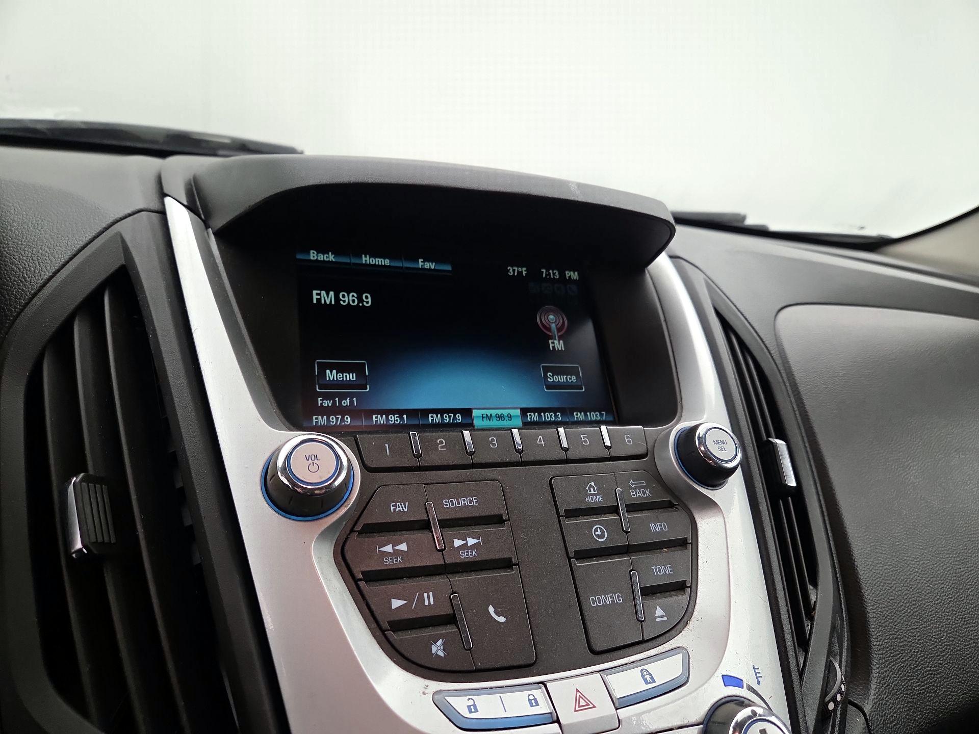 Thumbnail: 2015 Chevrolet Equinox - 14