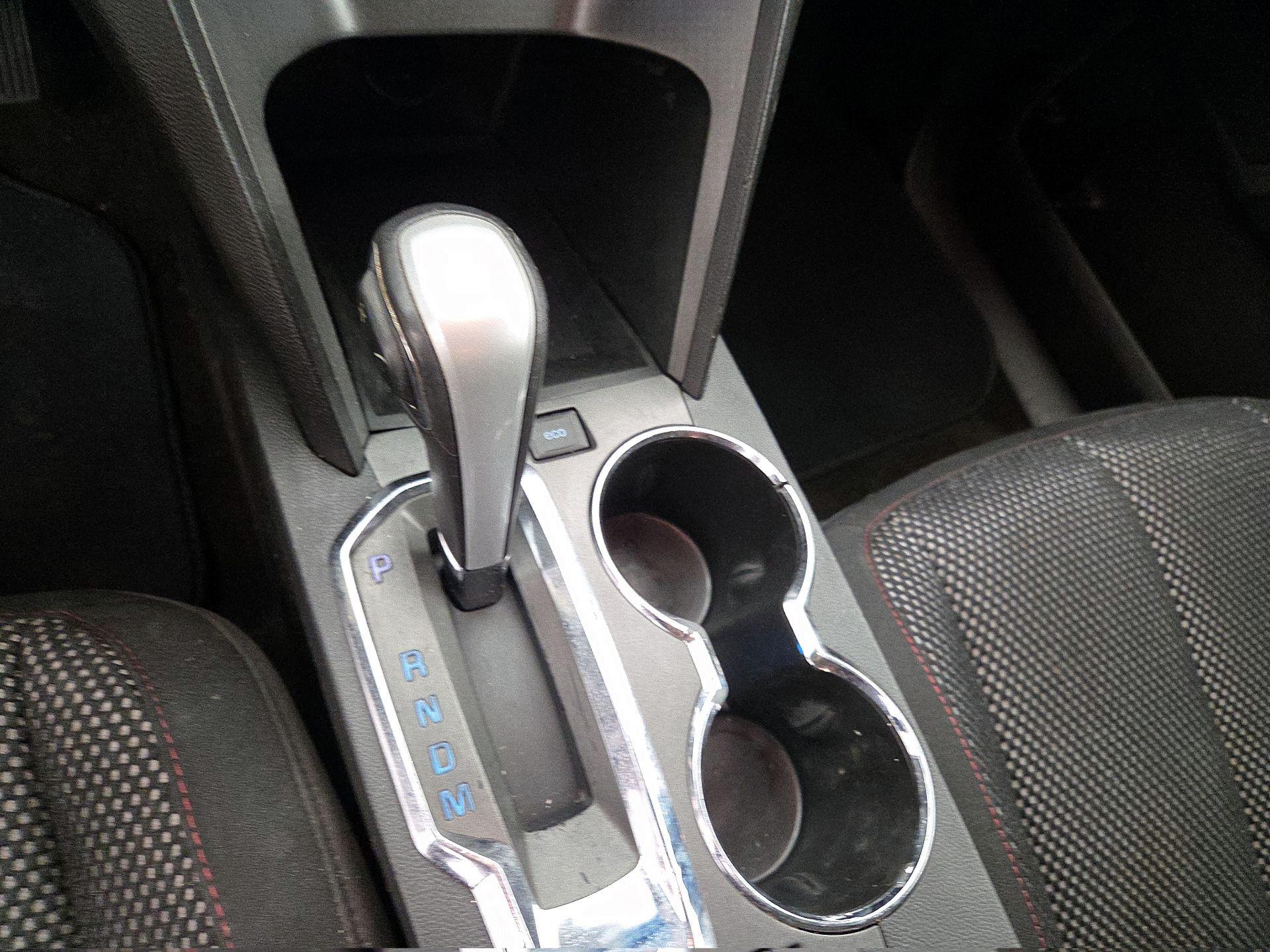 Thumbnail: 2015 Chevrolet Equinox - 16