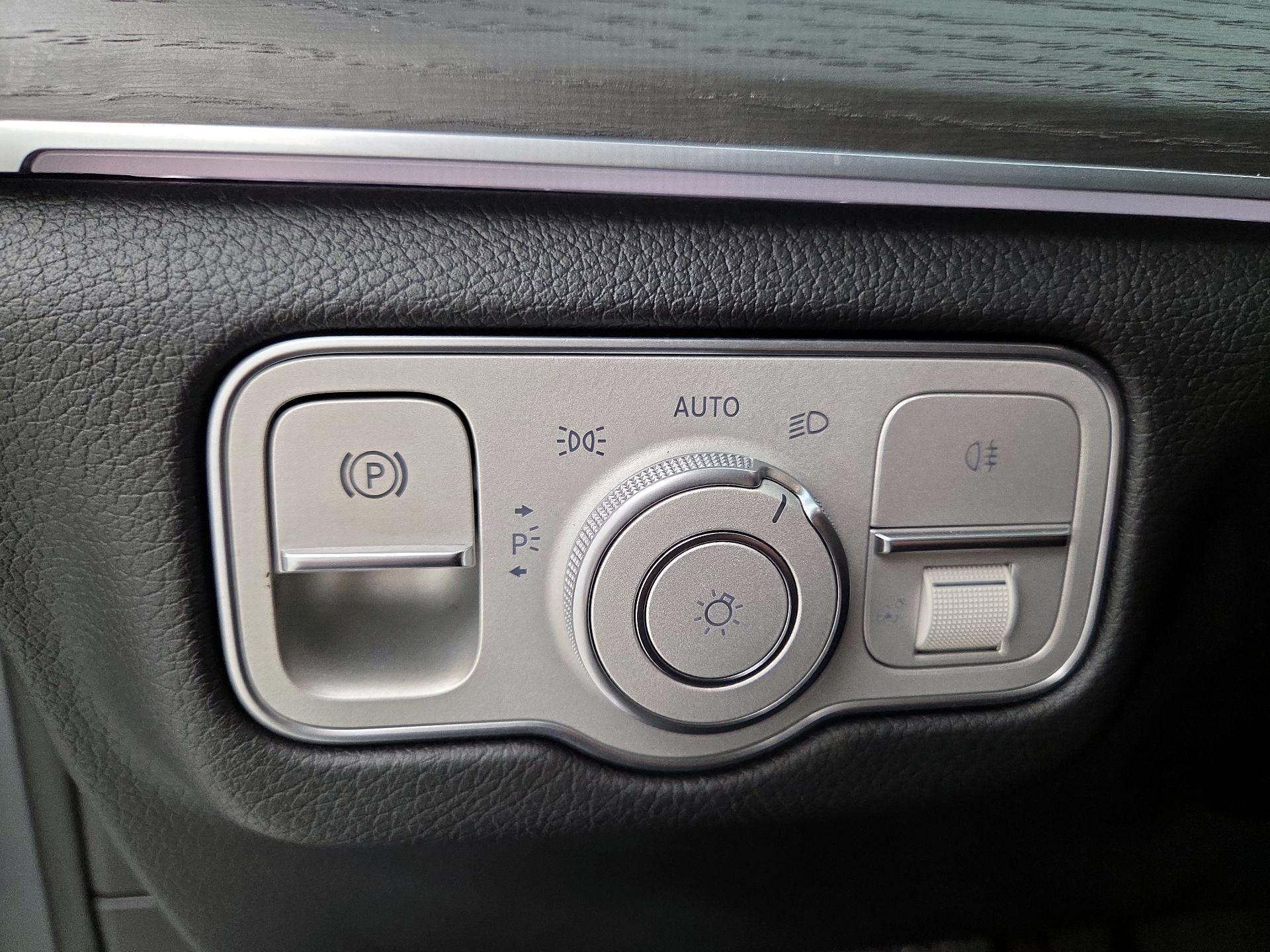 Thumbnail: 2023 Mercedes-Benz GLE - 13