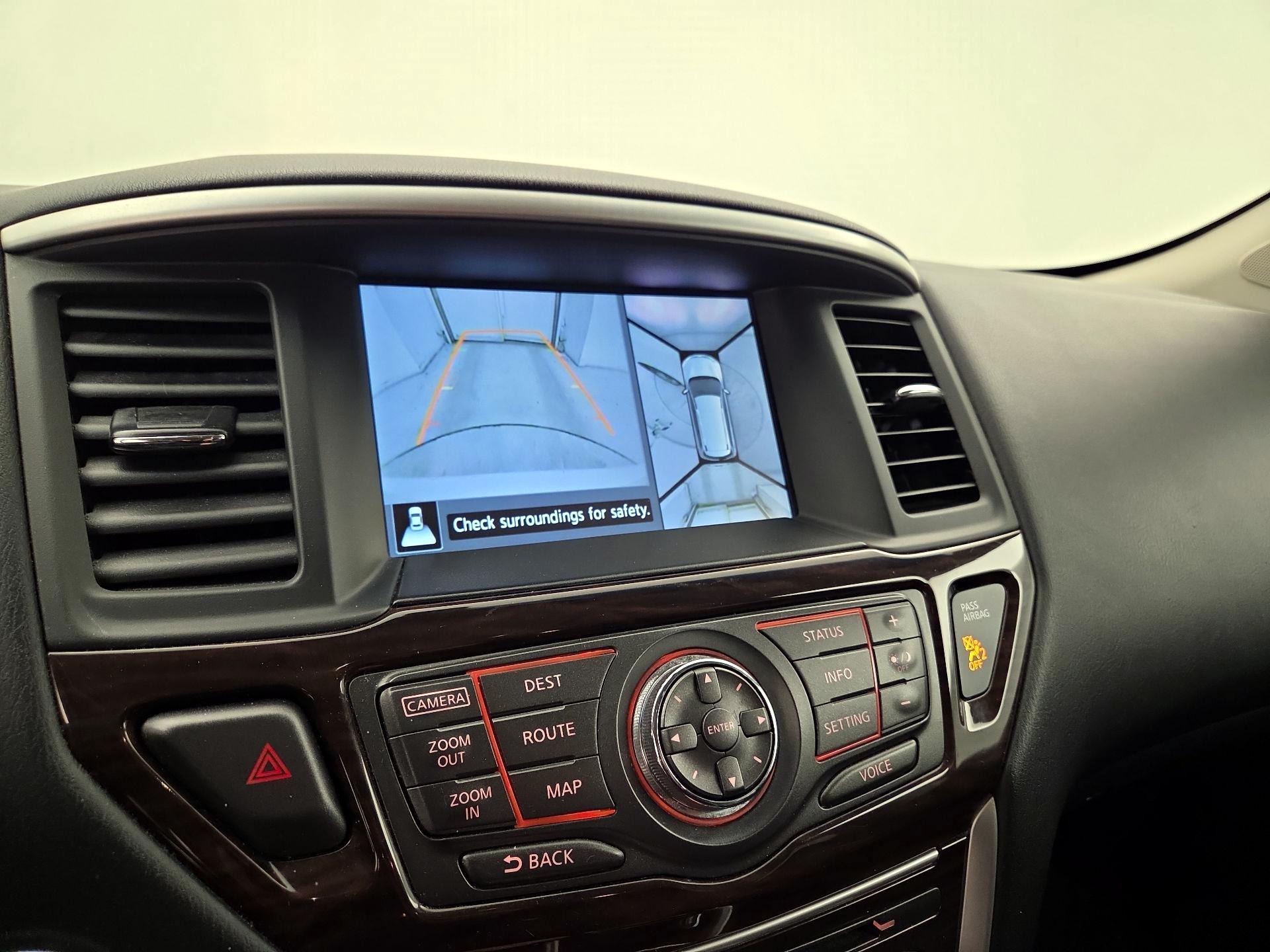 Thumbnail: 2014 Nissan Pathfinder - 15