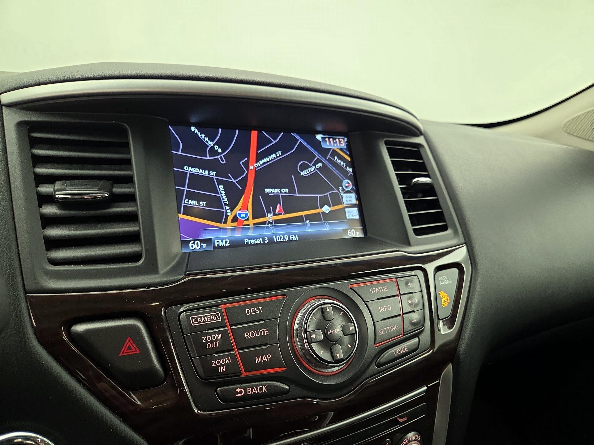 Thumbnail: 2014 Nissan Pathfinder - 16