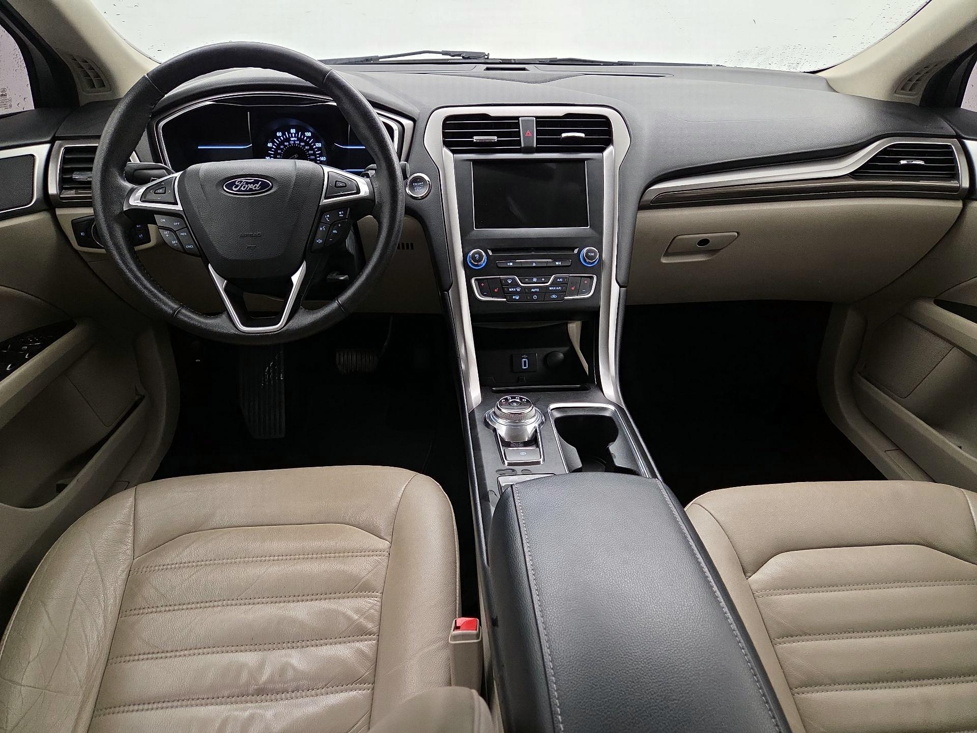 Thumbnail: 2017 Ford Fusion - 9