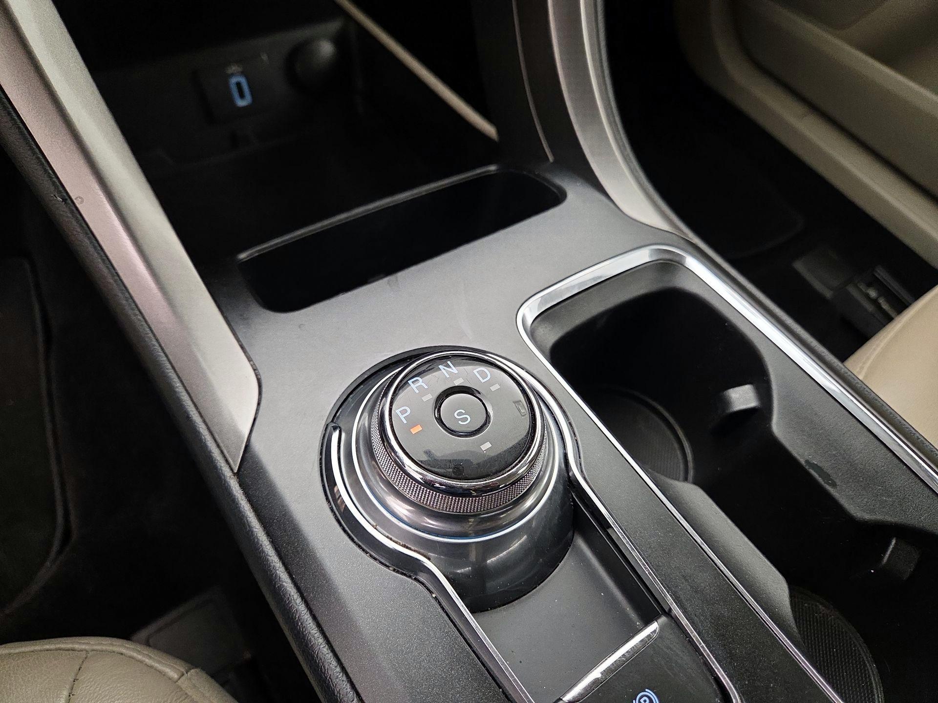 Thumbnail: 2017 Ford Fusion - 17