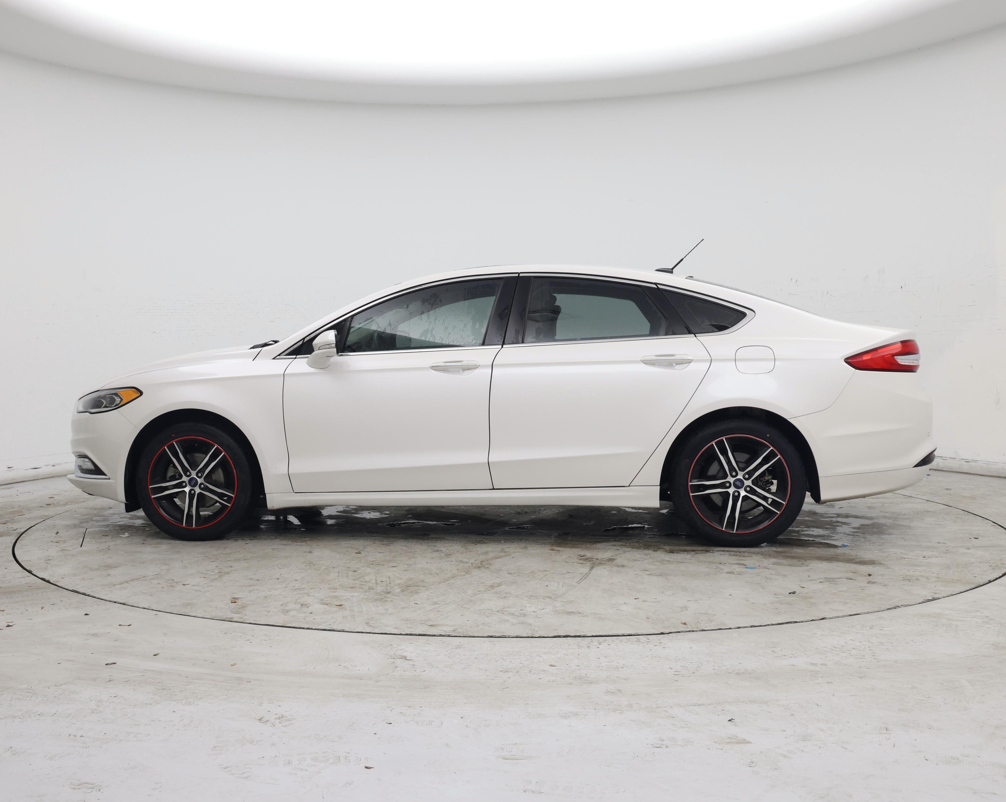 Thumbnail: 2017 Ford Fusion - 3