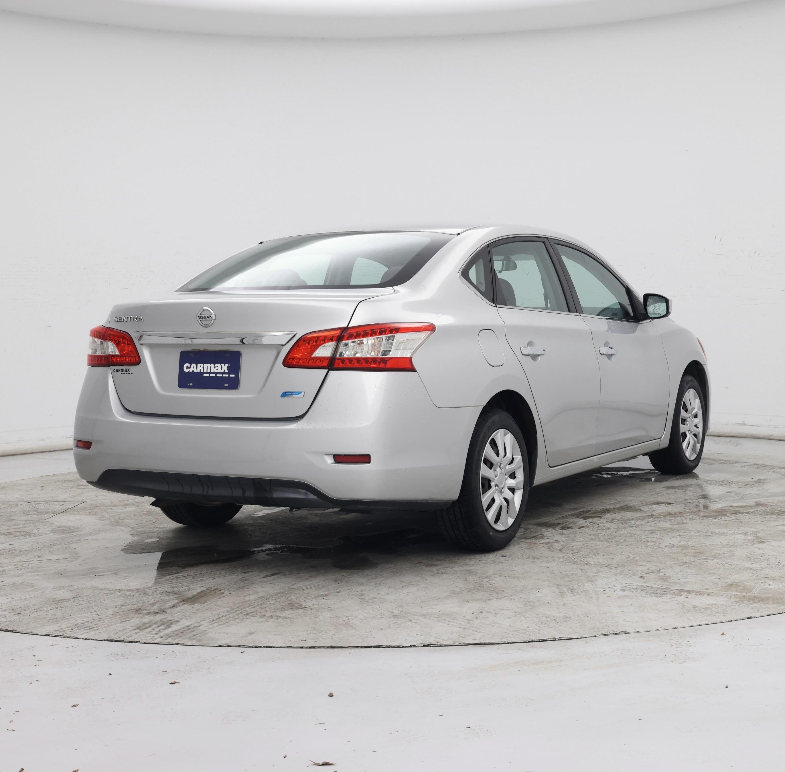 Thumbnail: 2014 Nissan Sentra - 8