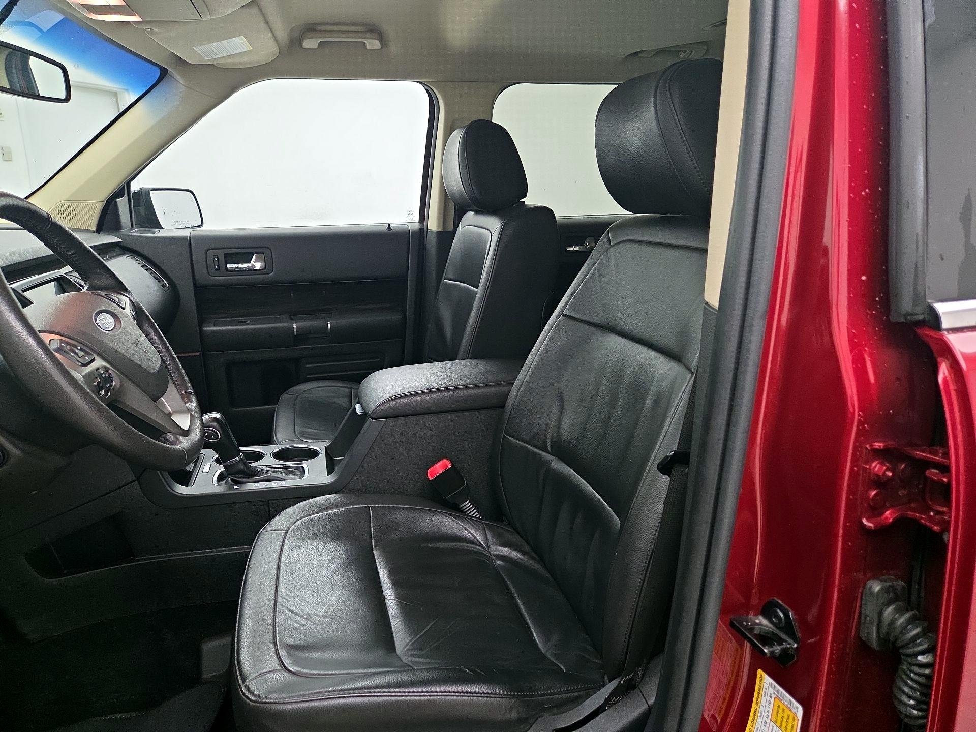 Thumbnail: 2019 Ford Flex - 11