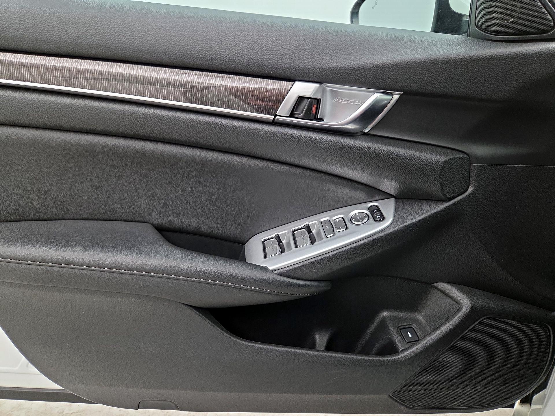 Thumbnail: 2020 Honda Accord - 12