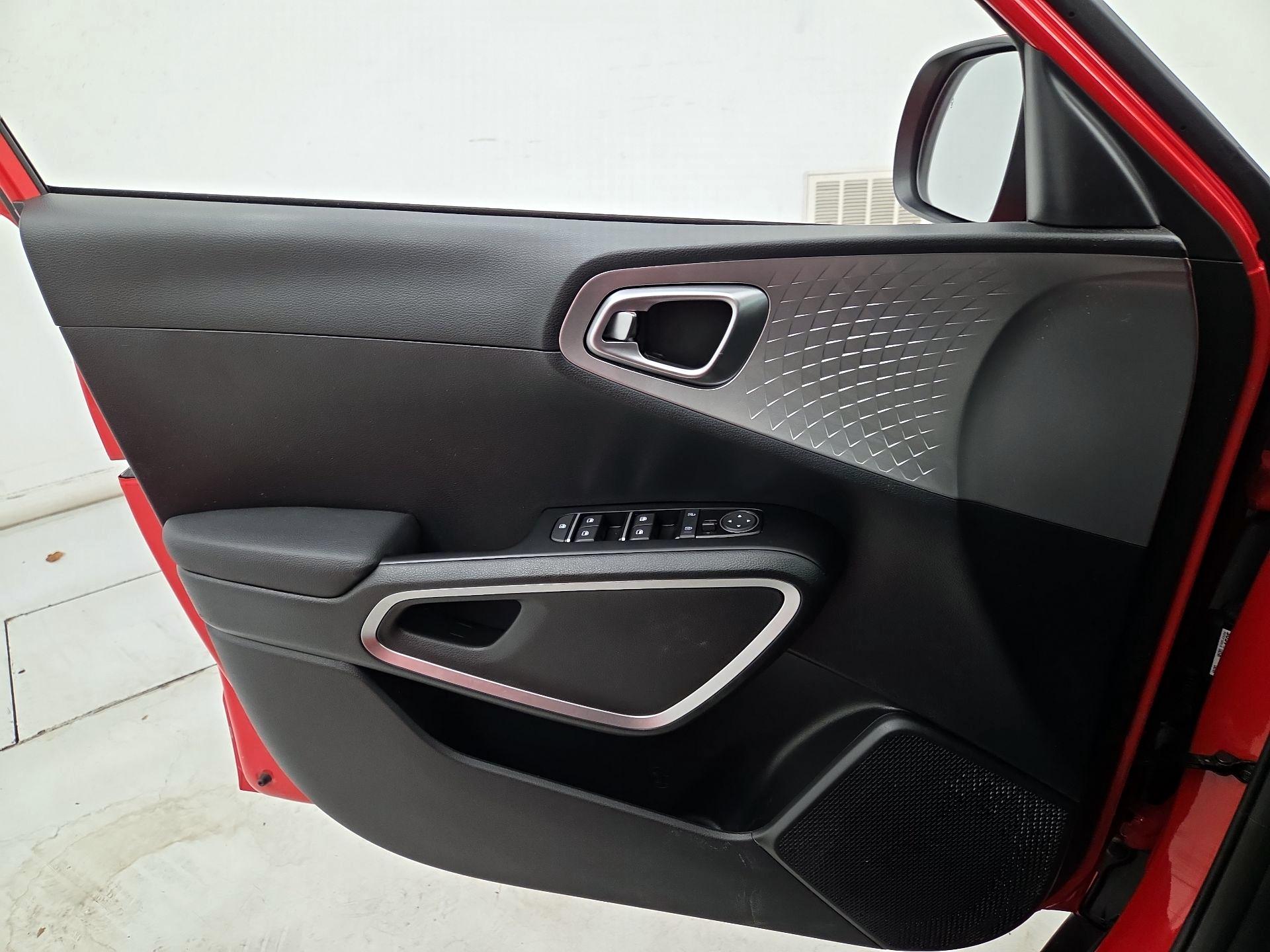 Thumbnail: 2023 Kia Soul - 12