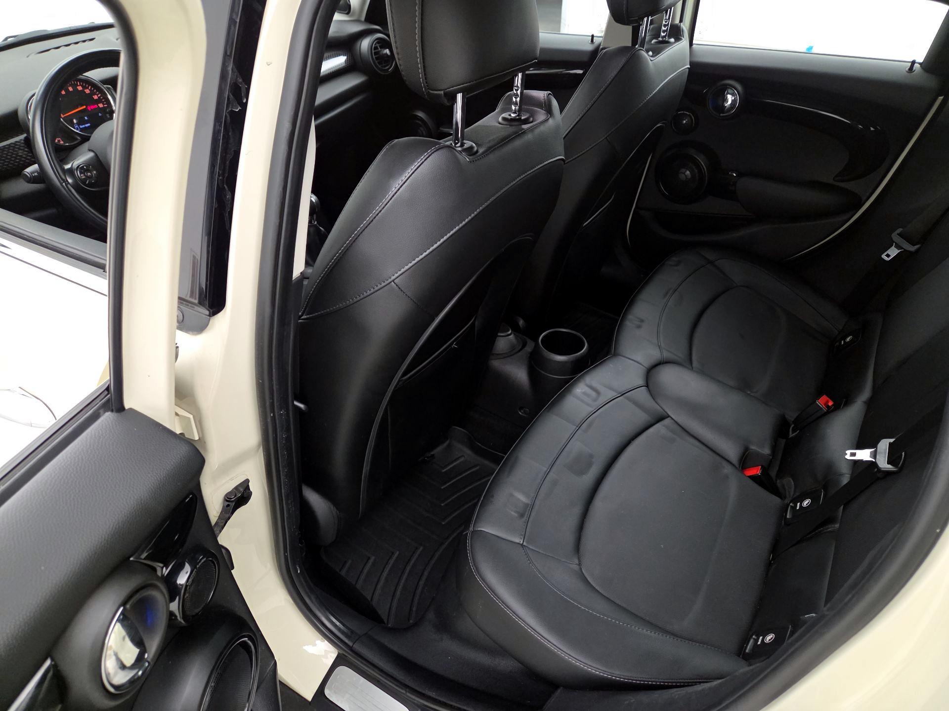 Thumbnail: 2018 MINI Cooper Hardtop - 18