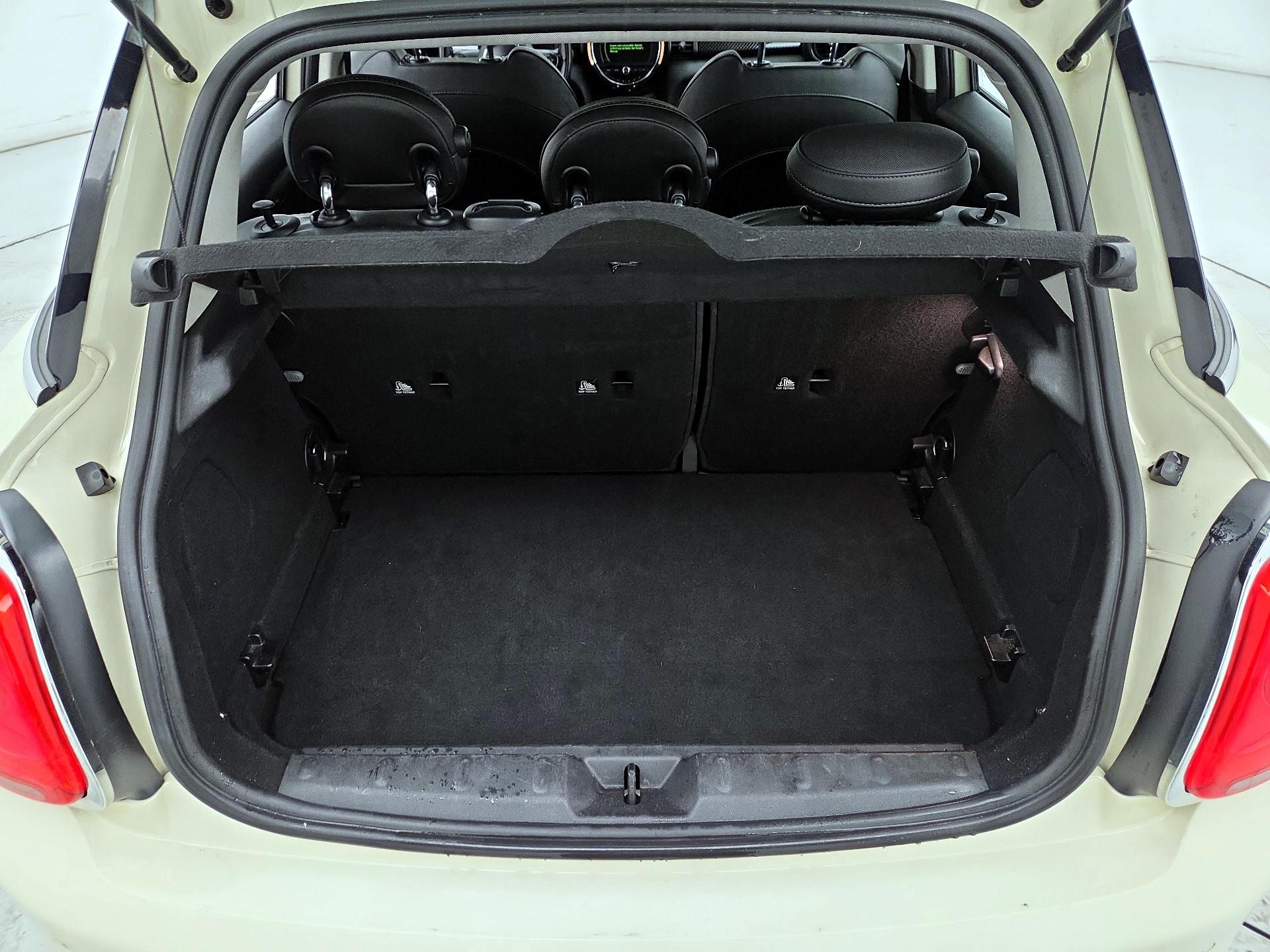 Thumbnail: 2018 MINI Cooper Hardtop - 19