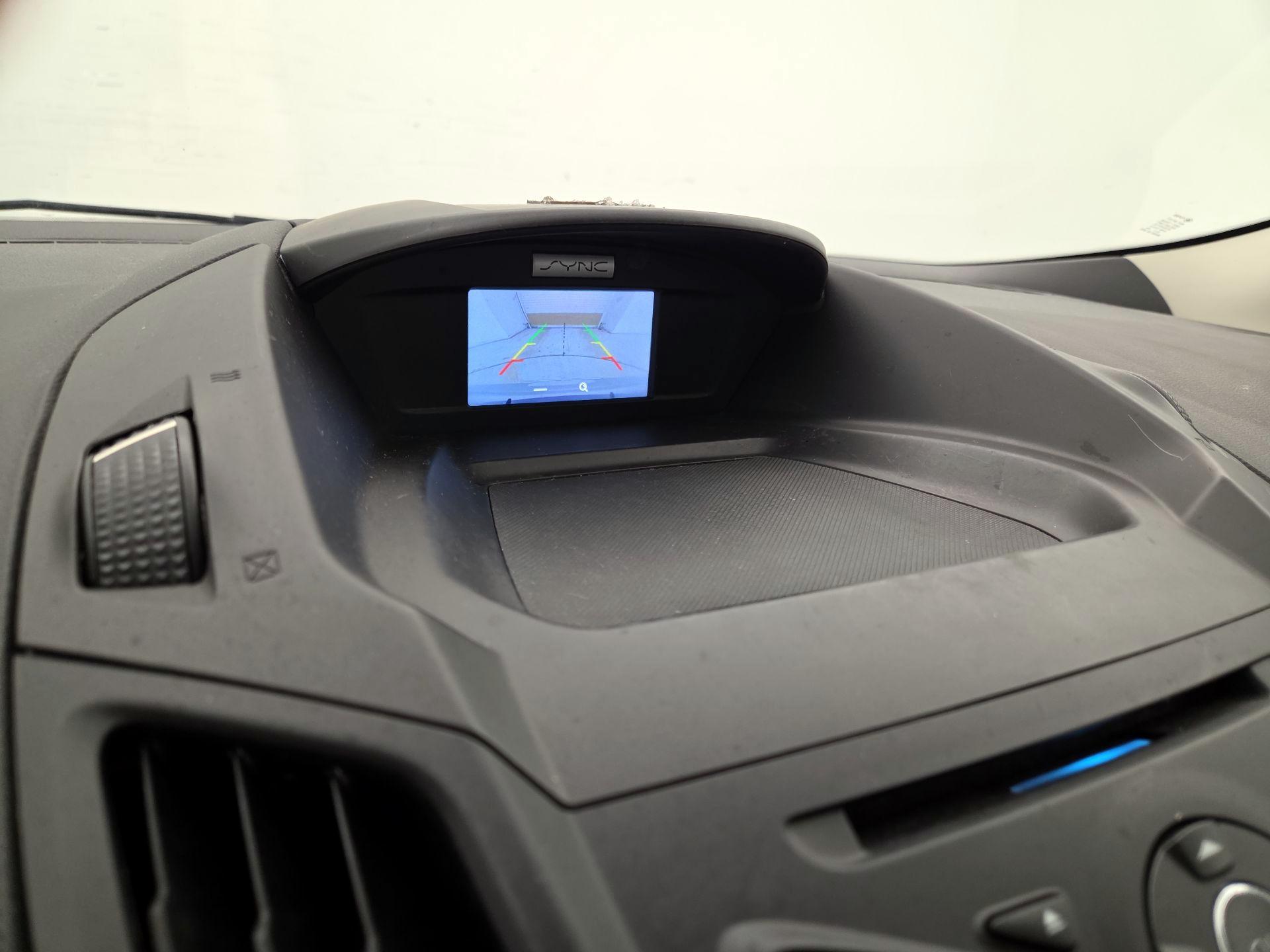 Thumbnail: 2016 Ford Escape - 14