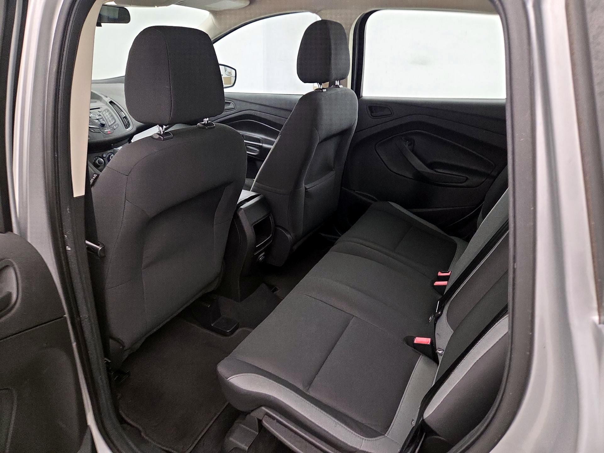 Thumbnail: 2016 Ford Escape - 18