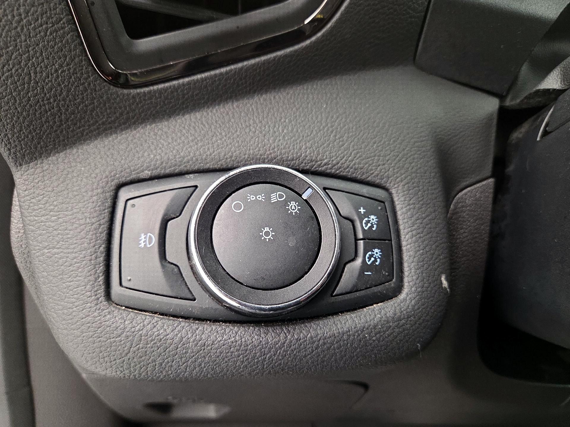 Thumbnail: 2014 Ford Escape - 13