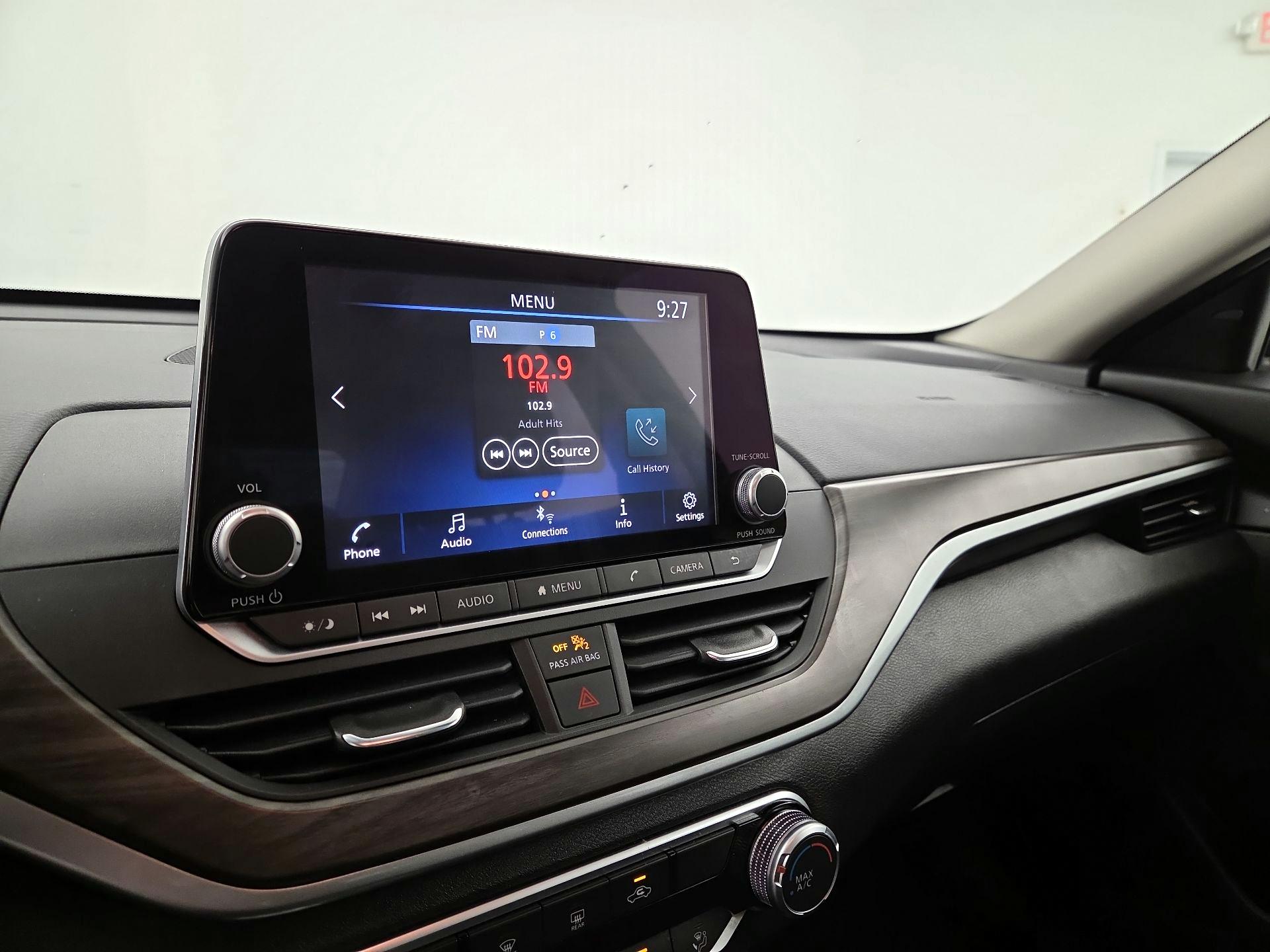 Thumbnail: 2023 Nissan Altima - 15