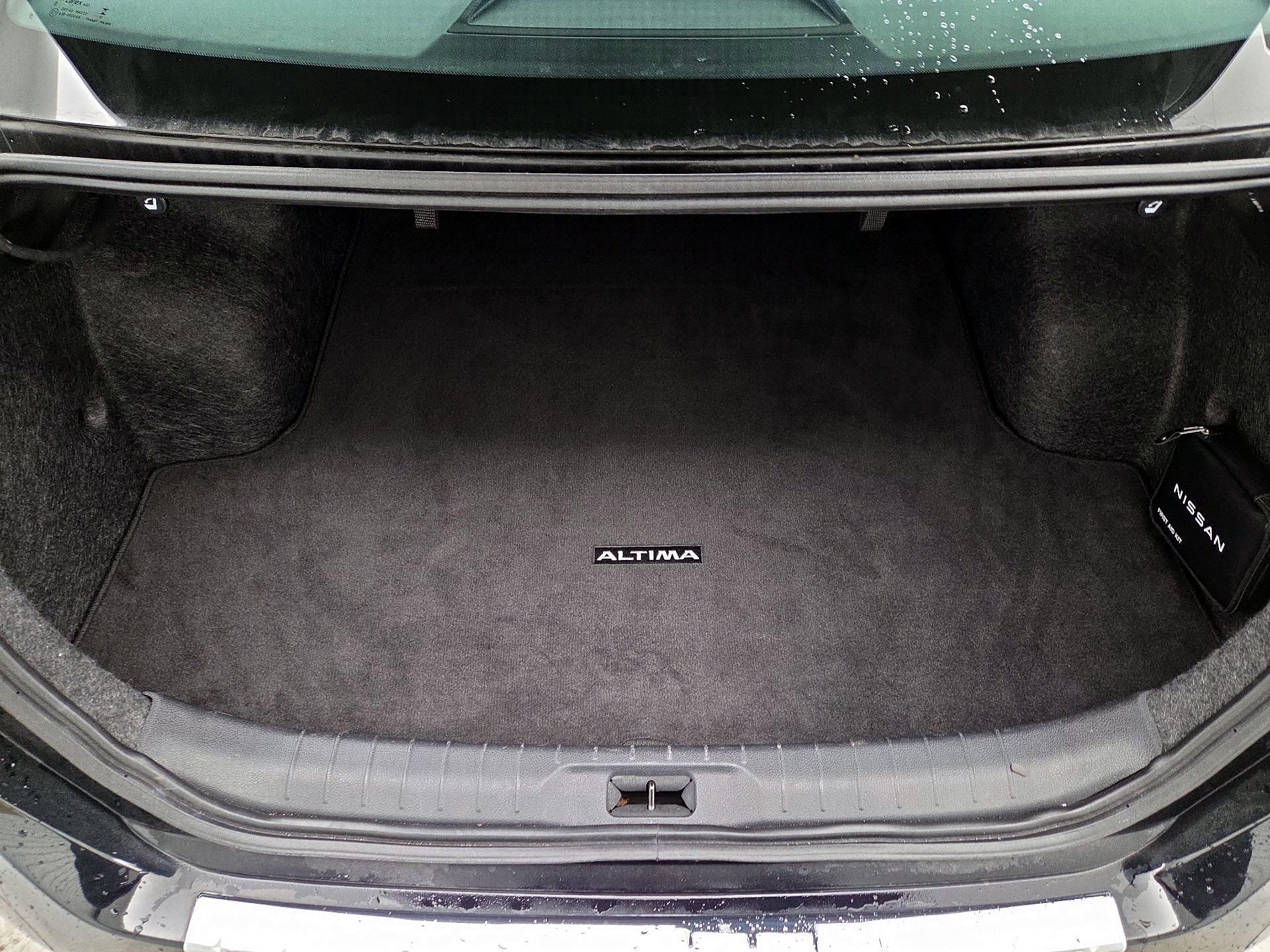 Thumbnail: 2023 Nissan Altima - 20