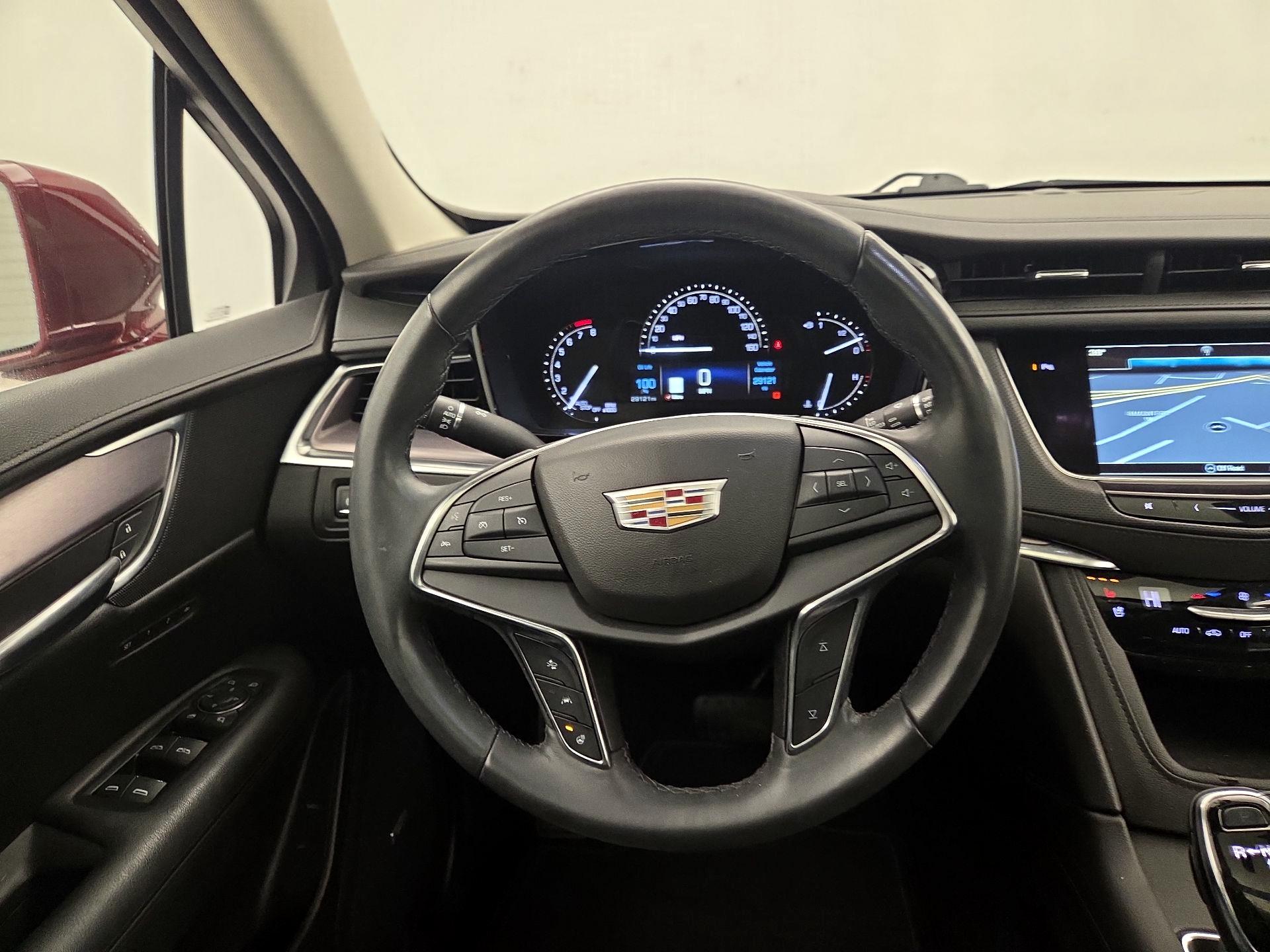 Thumbnail: 2018 Cadillac XT5 - 10