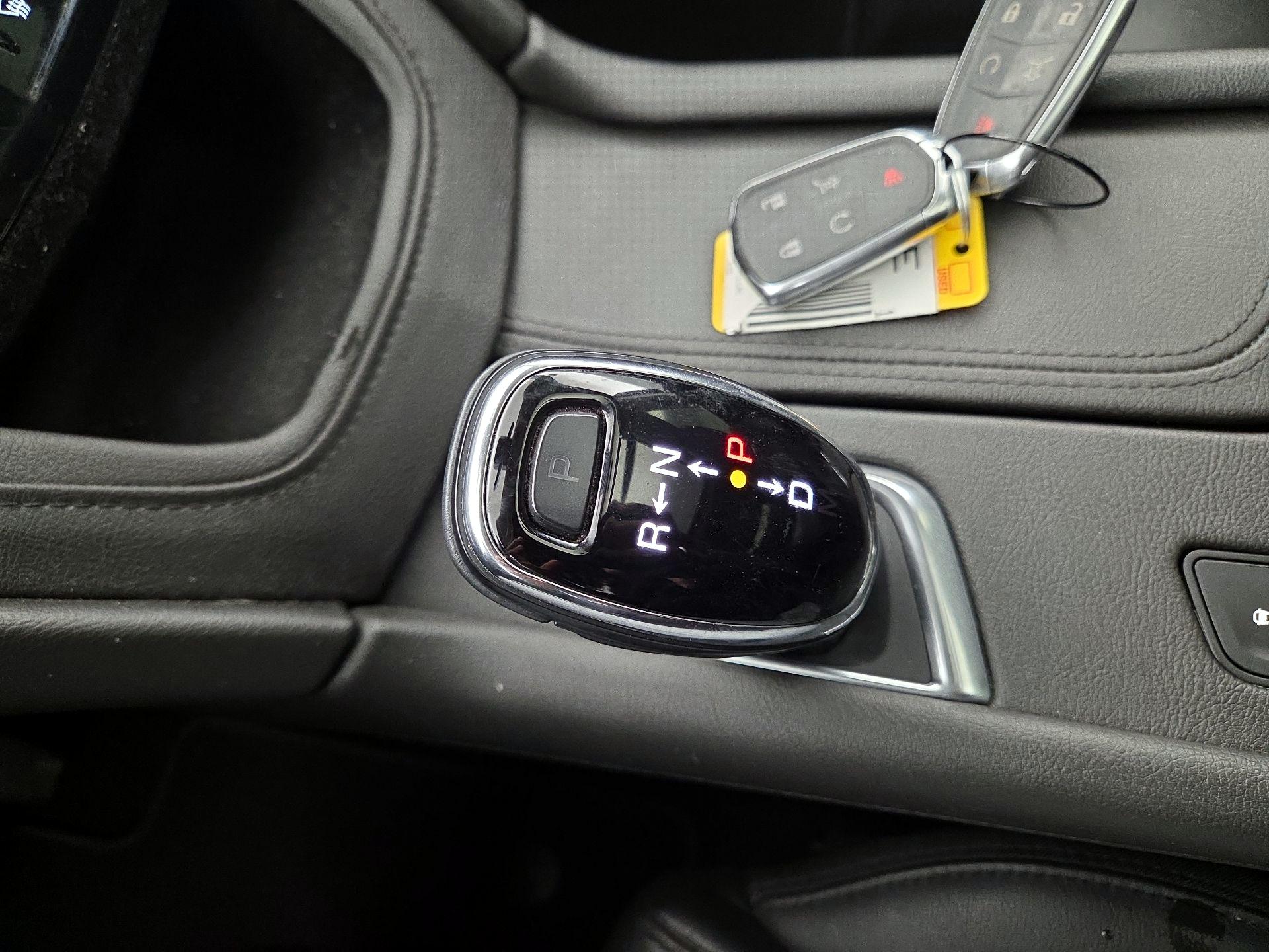 Thumbnail: 2018 Cadillac XT5 - 18