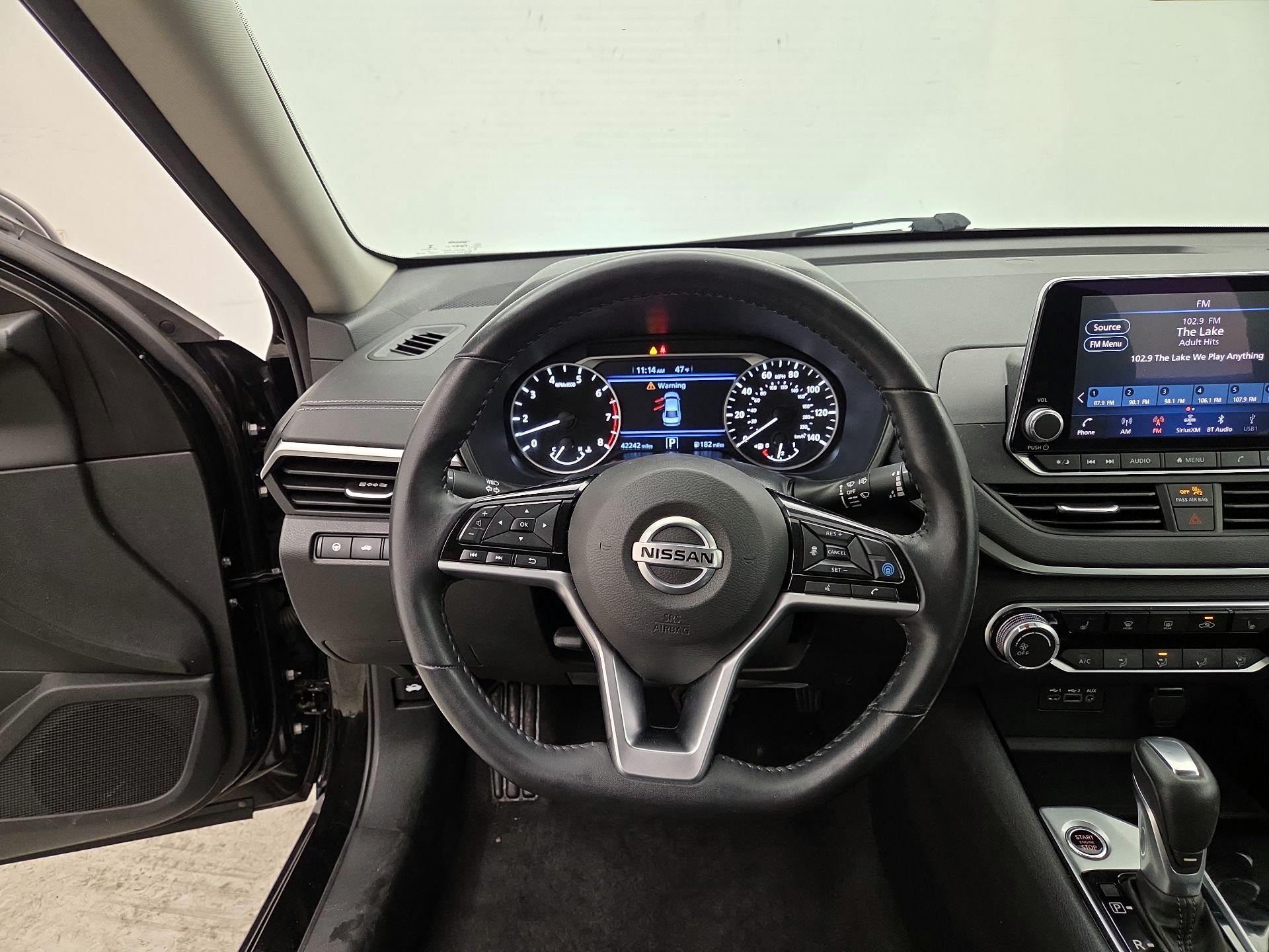 Thumbnail: 2021 Nissan Altima - 10