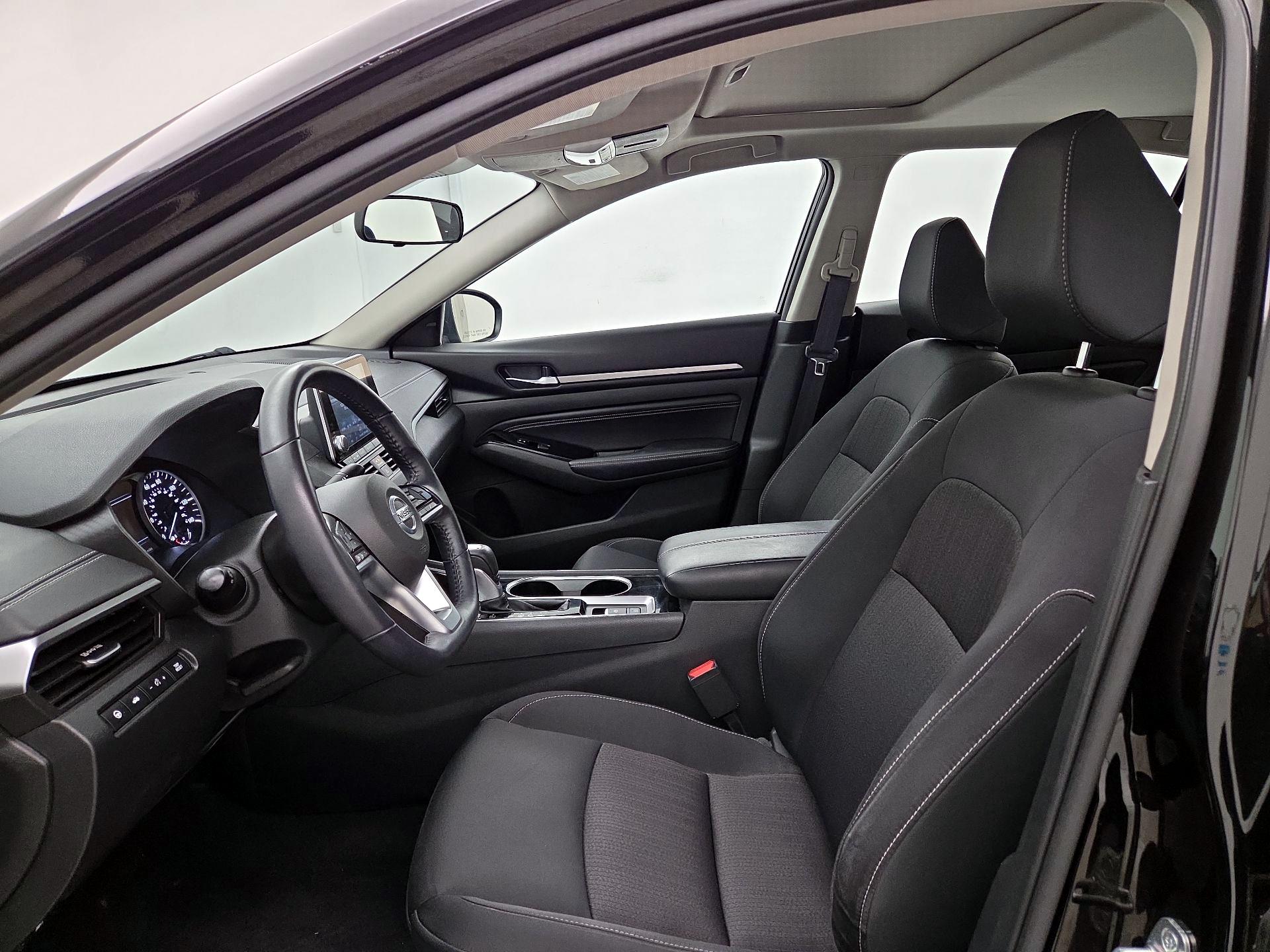 Thumbnail: 2021 Nissan Altima - 11