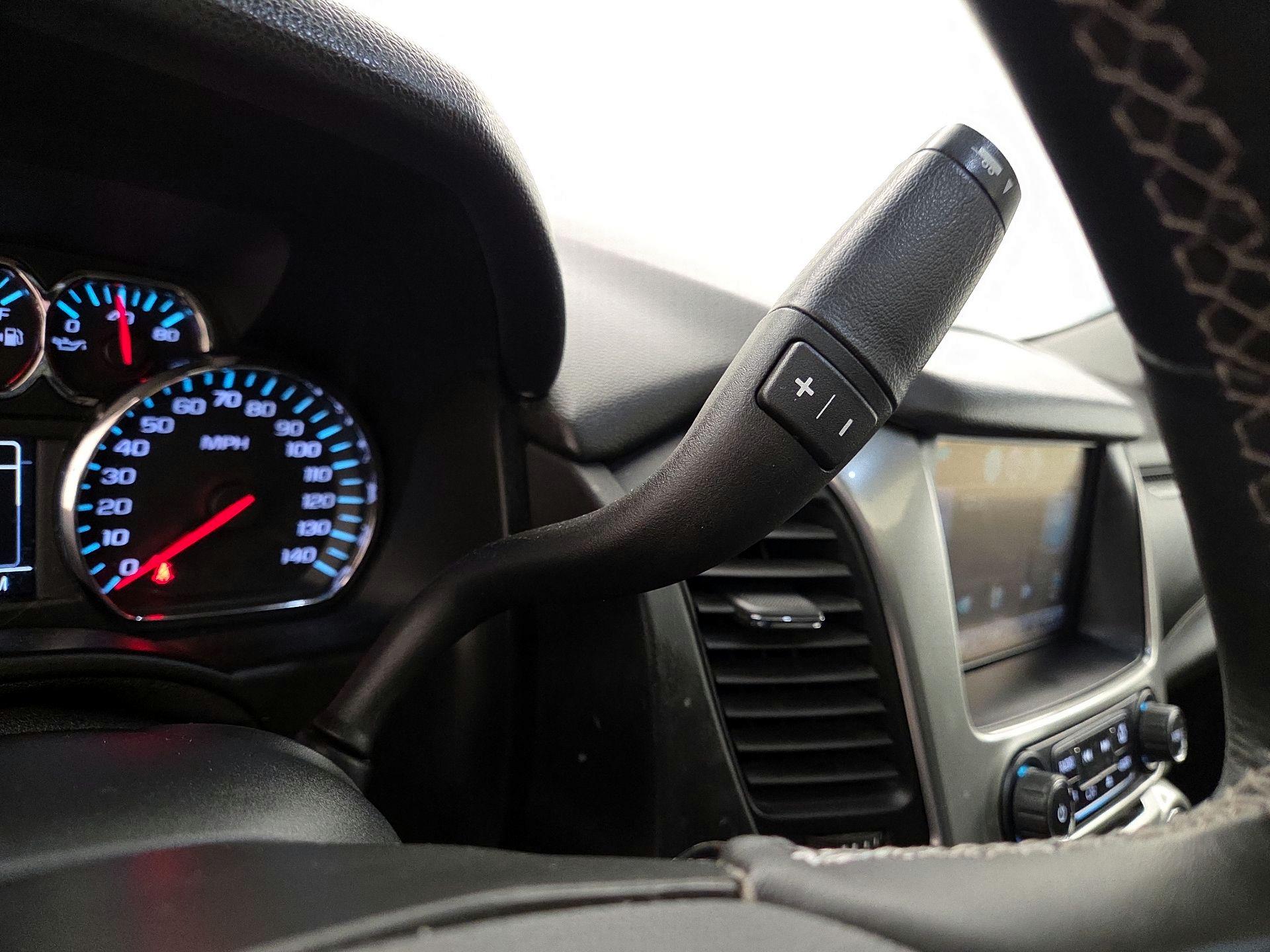 Thumbnail: 2015 Chevrolet Tahoe - 17