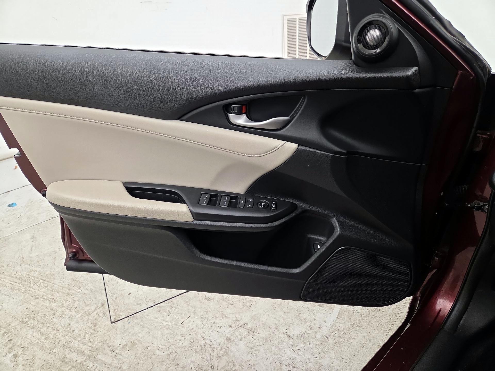 Thumbnail: 2019 Honda Insight - 12