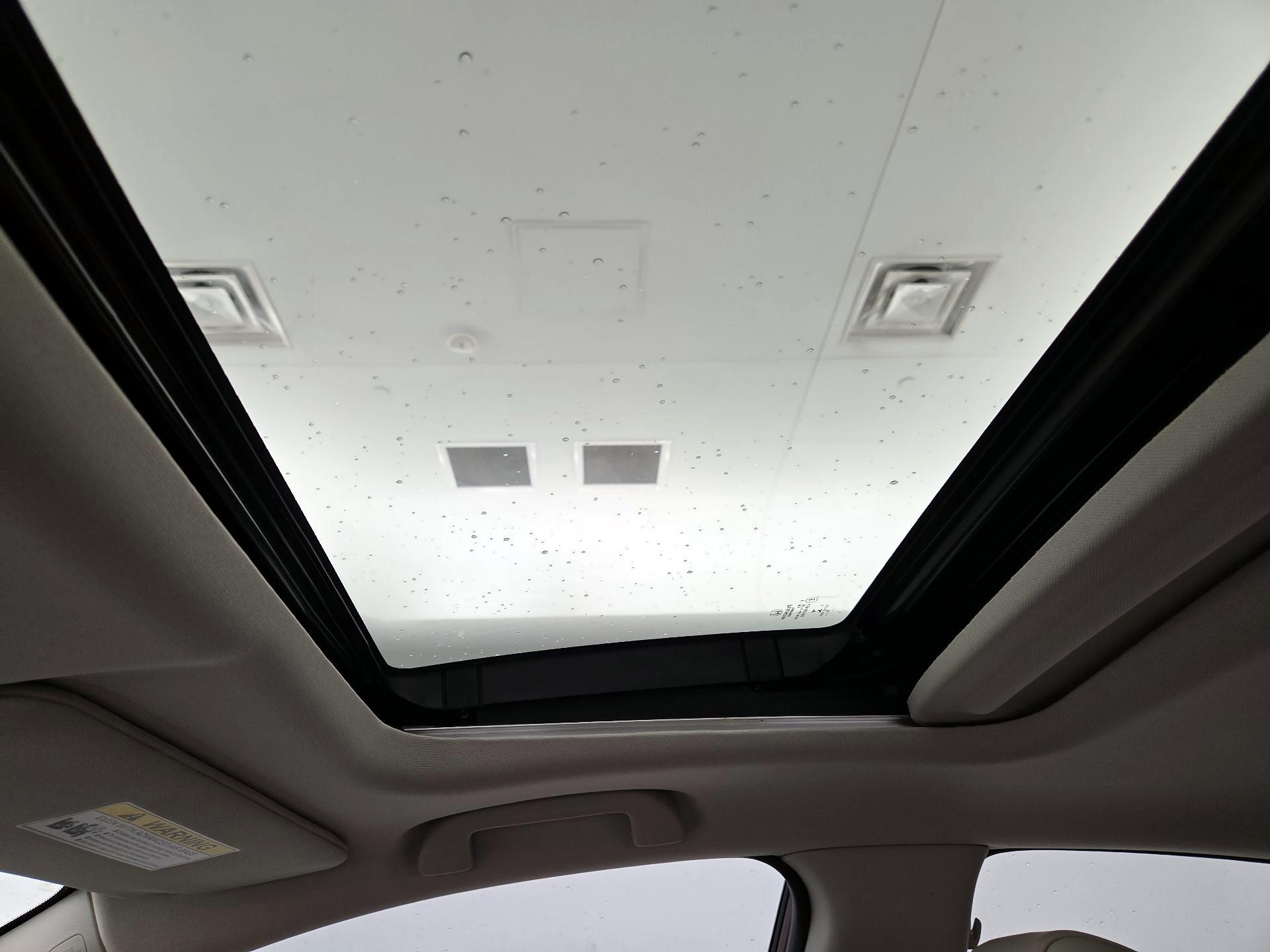 Thumbnail: 2019 Honda Insight - 19