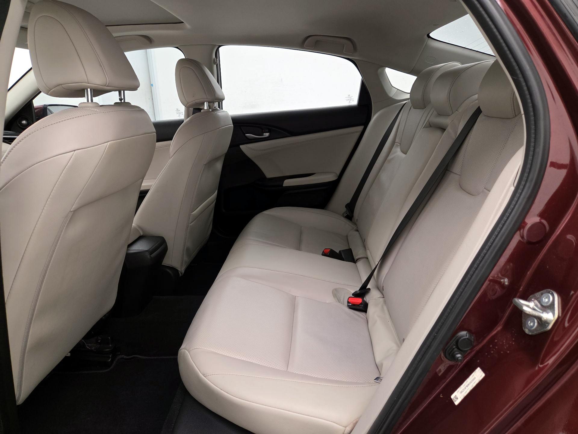 Thumbnail: 2019 Honda Insight - 20